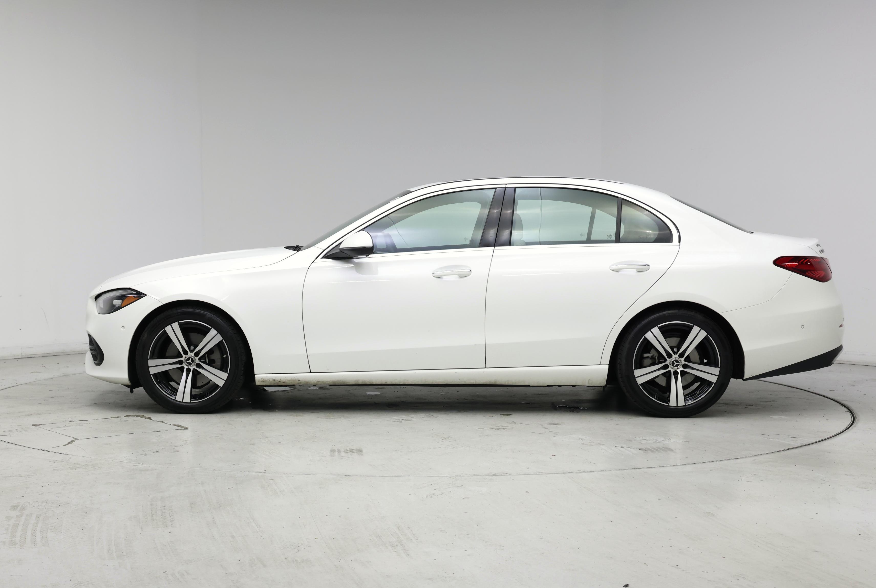 Thumbnail: 2025 Mercedes-Benz C-Class - 3