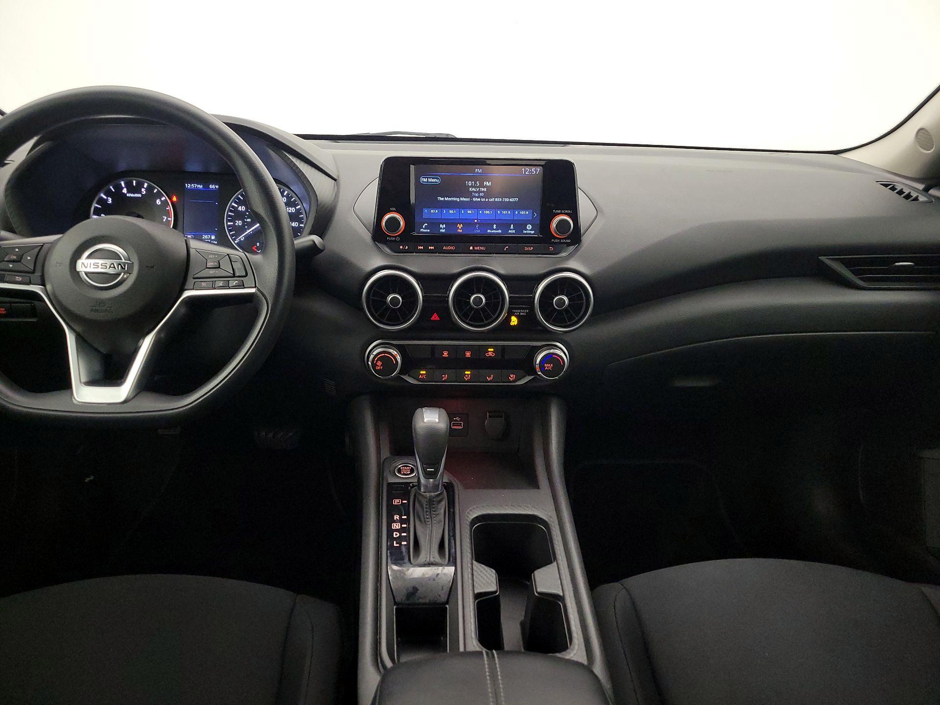 Thumbnail: 2023 Nissan Sentra - 9