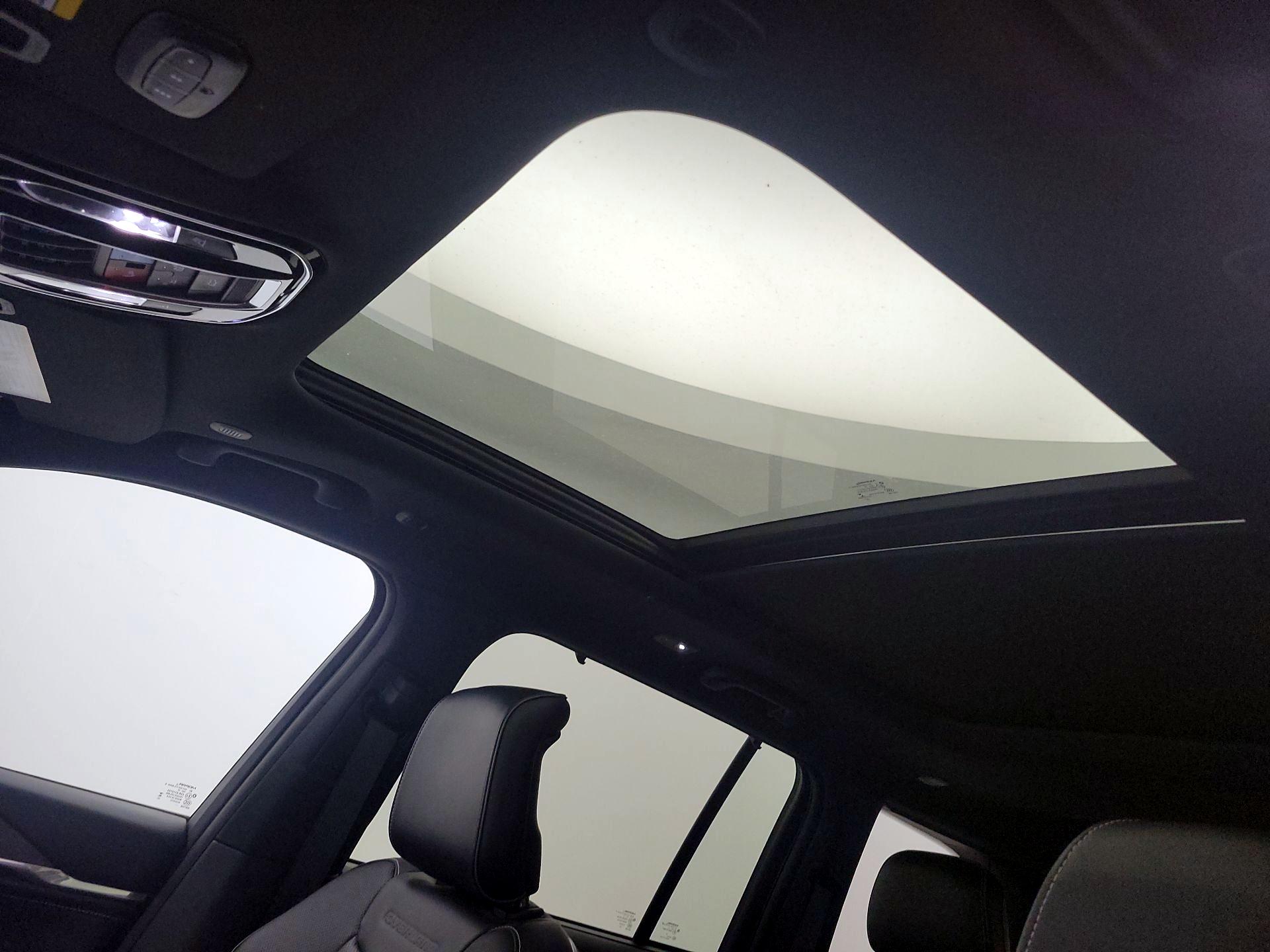 Thumbnail: 2023 Jeep Grand Cherokee - 19