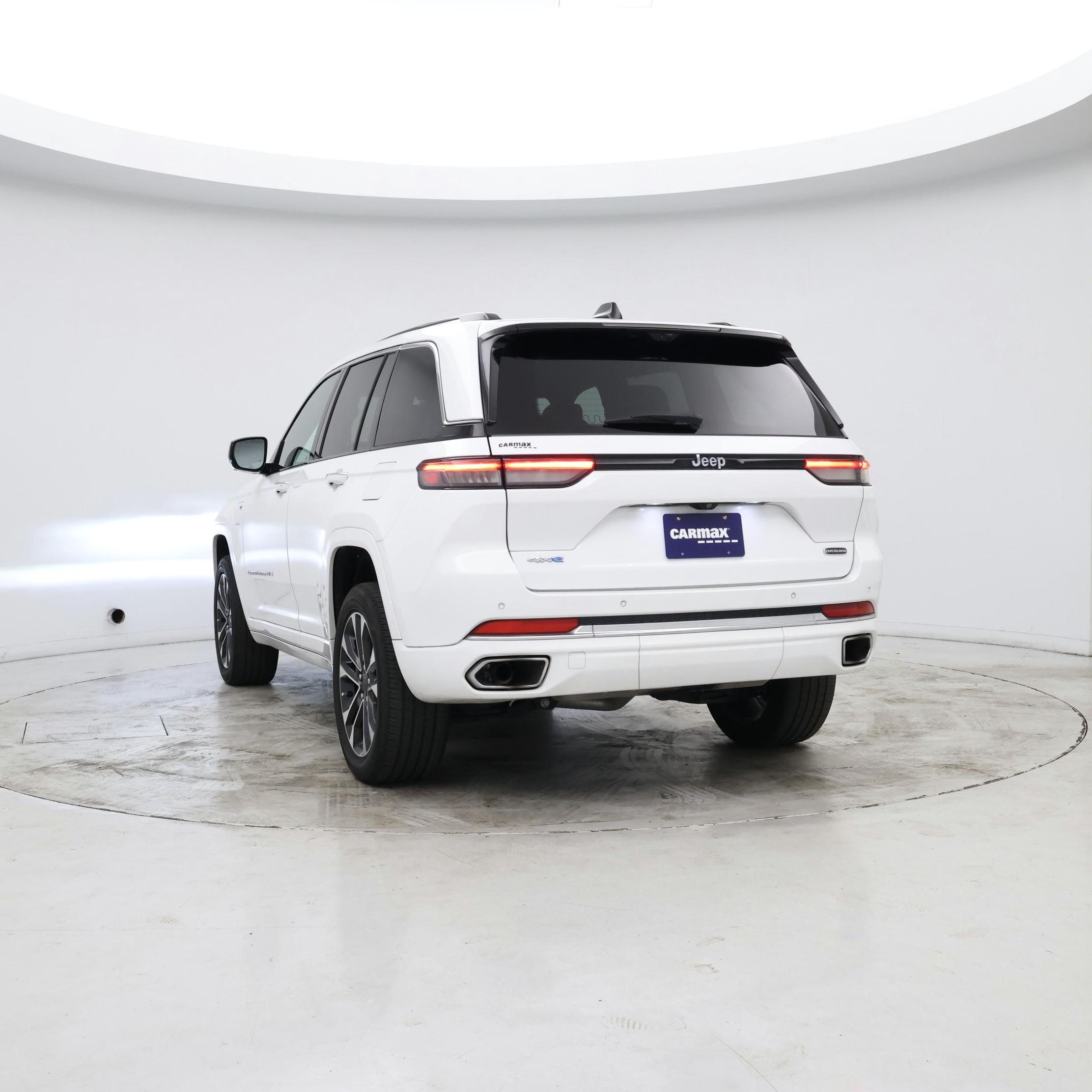 Thumbnail: 2023 Jeep Grand Cherokee - 3