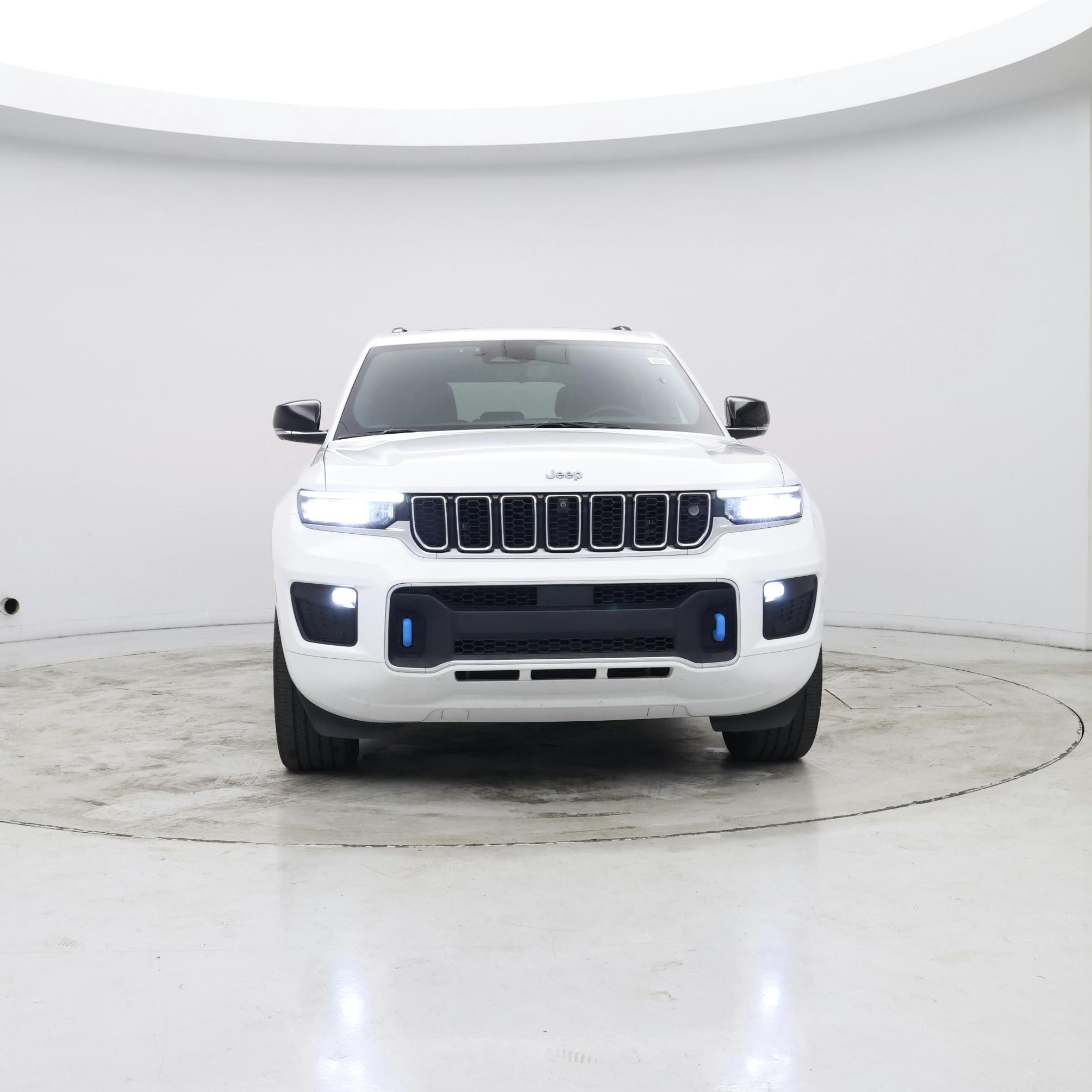 Thumbnail: 2023 Jeep Grand Cherokee - 4