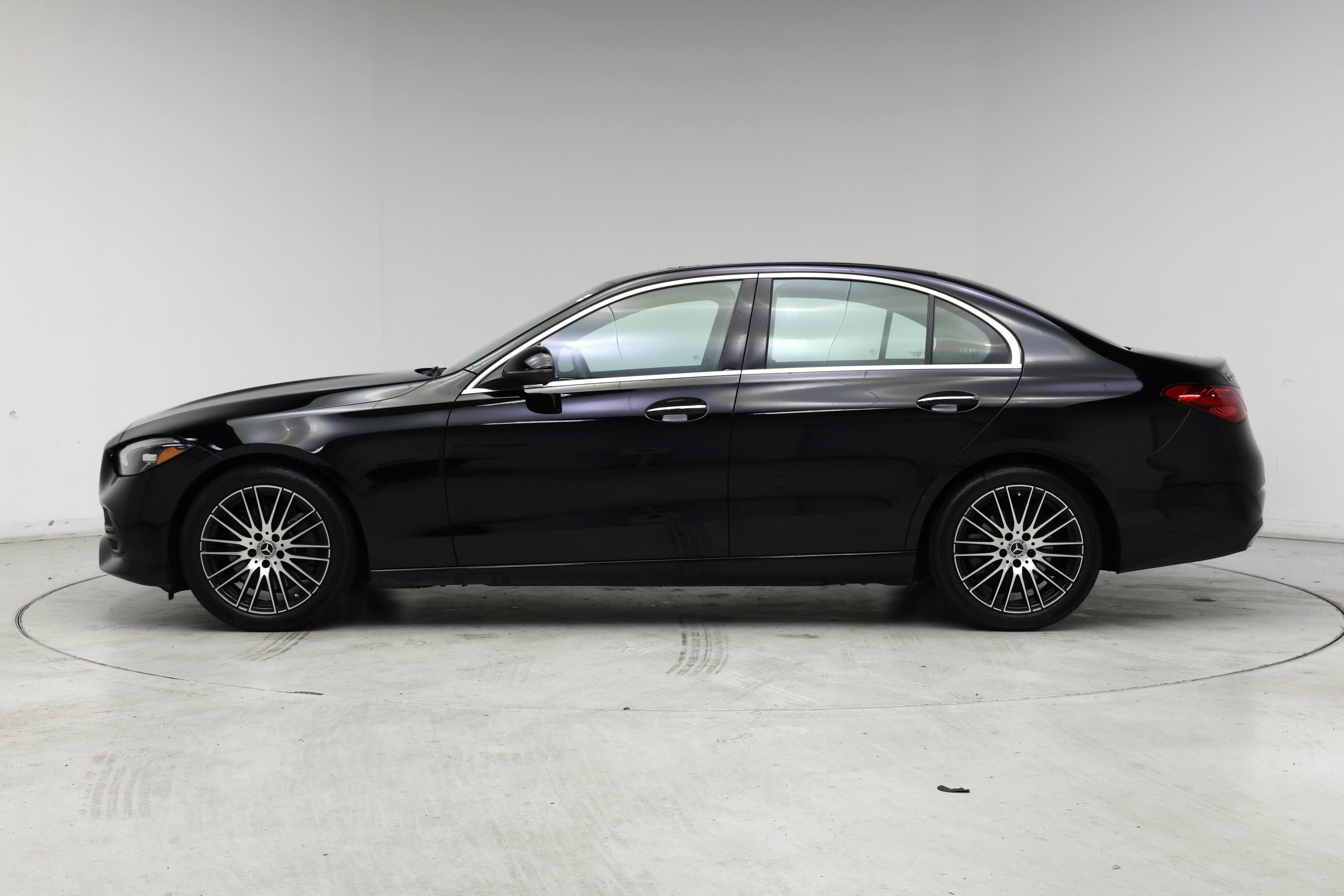Thumbnail: 2025 Mercedes-Benz C-Class - 3