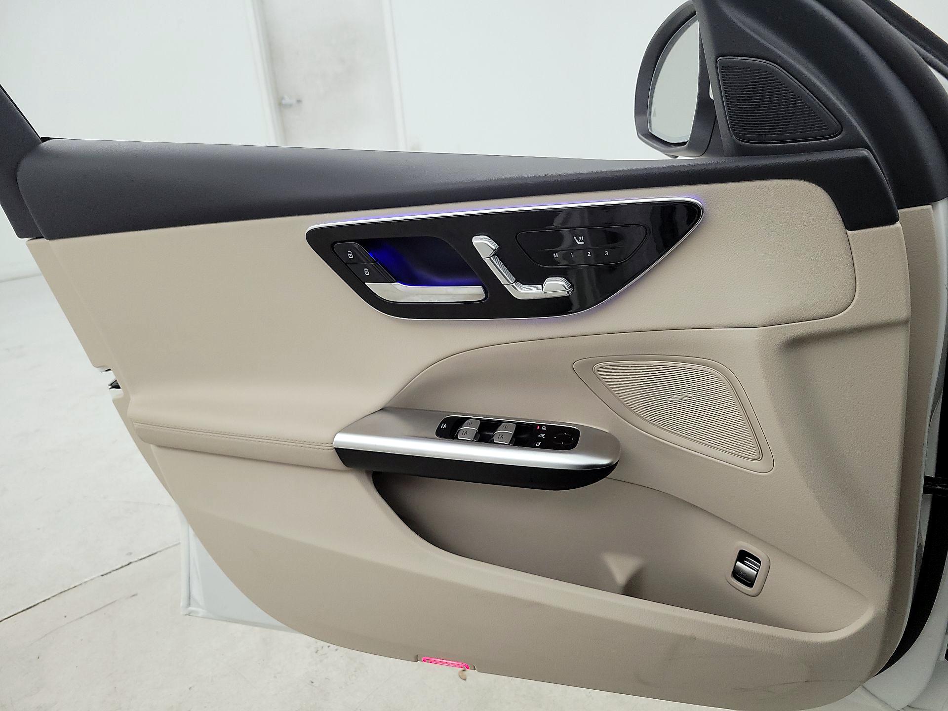 Thumbnail: 2025 Mercedes-Benz C-Class - 12