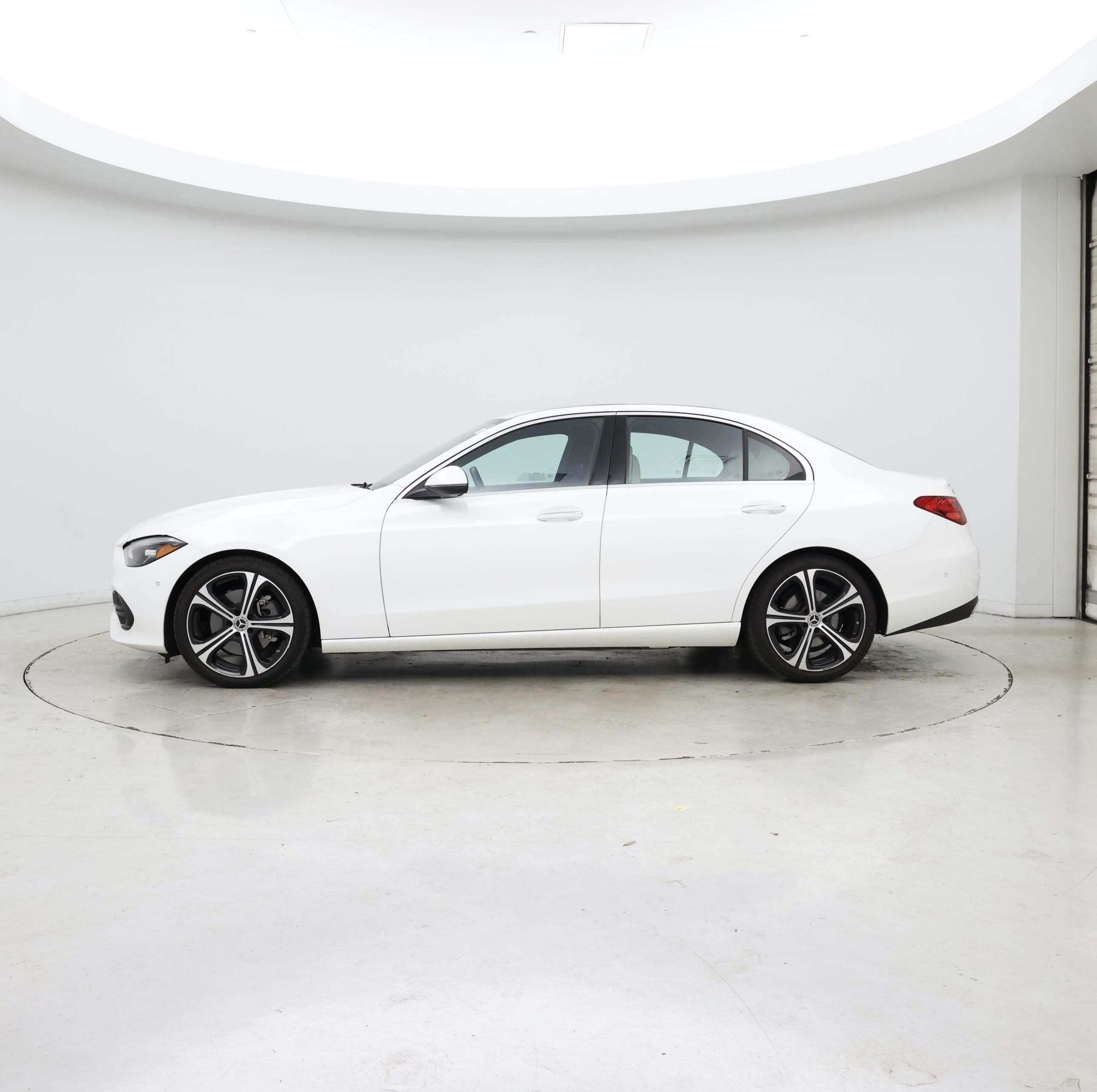 Thumbnail: 2025 Mercedes-Benz C-Class - 3