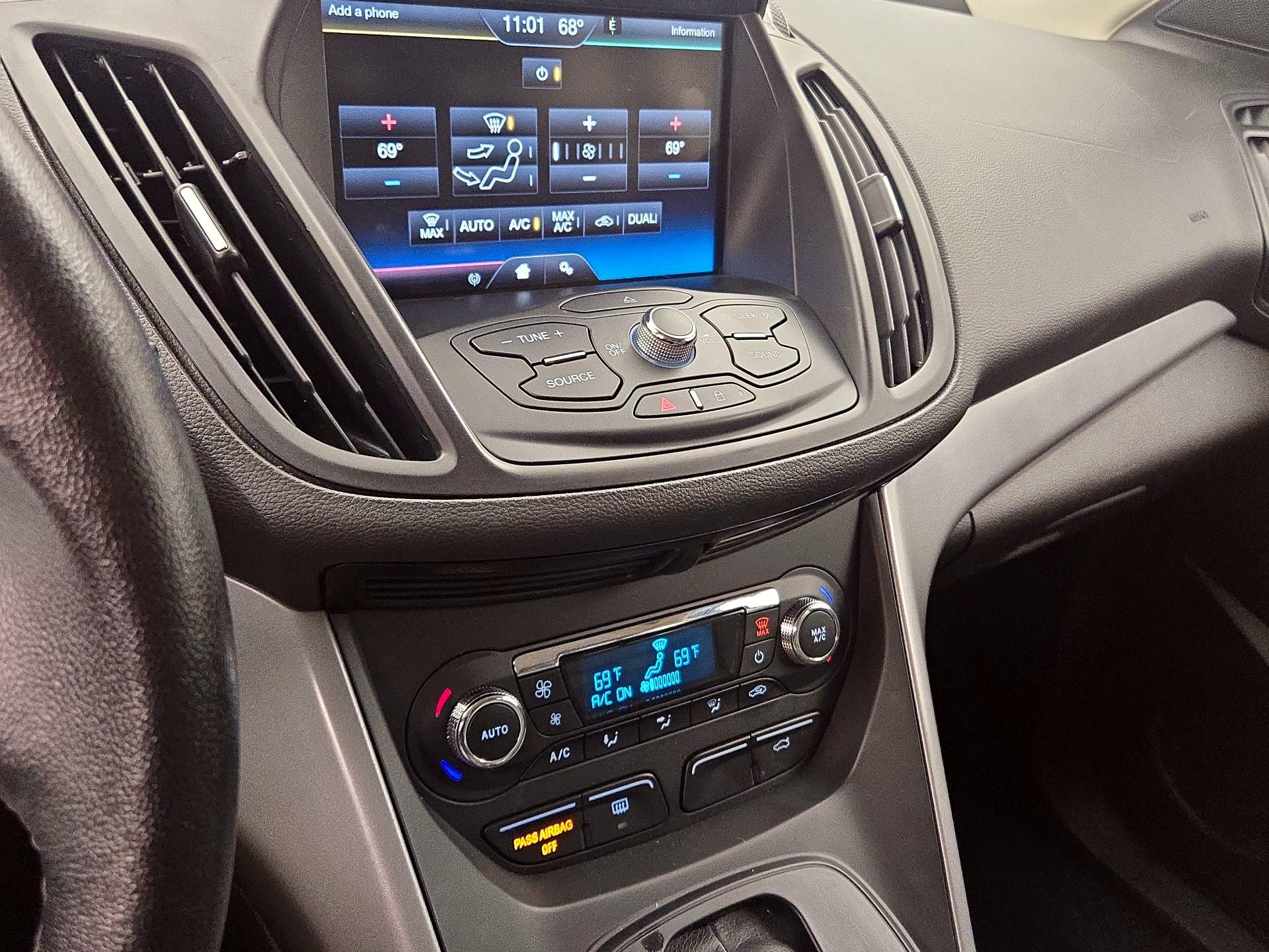 Thumbnail: 2015 Ford Escape - 16