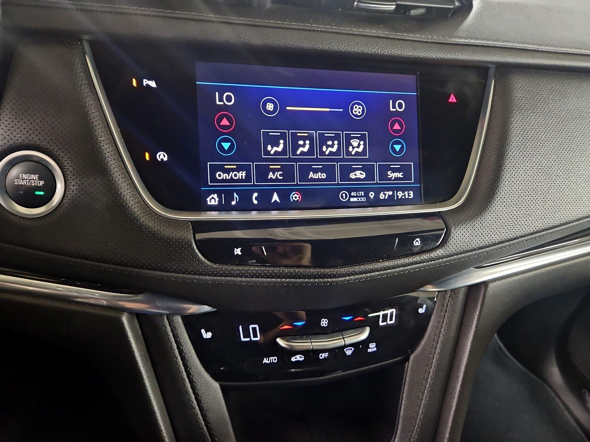 Thumbnail: 2023 Cadillac XT5 - 16