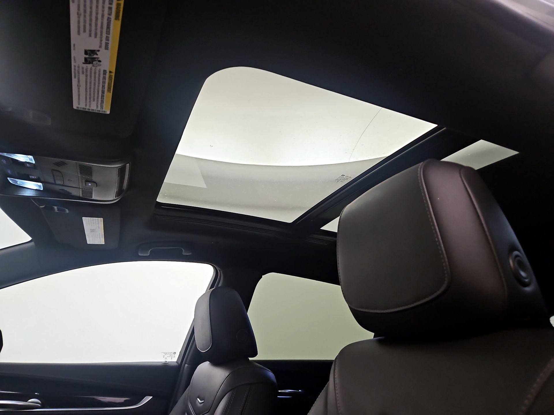 Thumbnail: 2023 Cadillac XT5 - 19