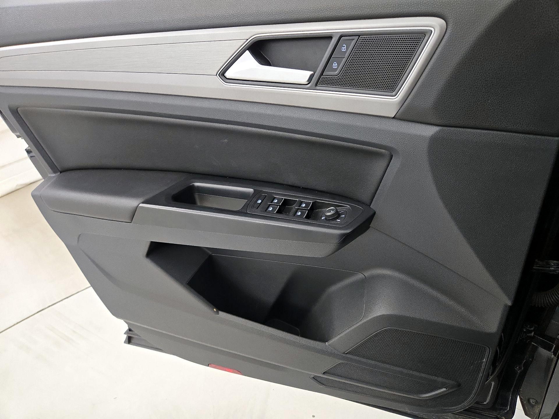 Thumbnail: 2019 Volkswagen Atlas - 12