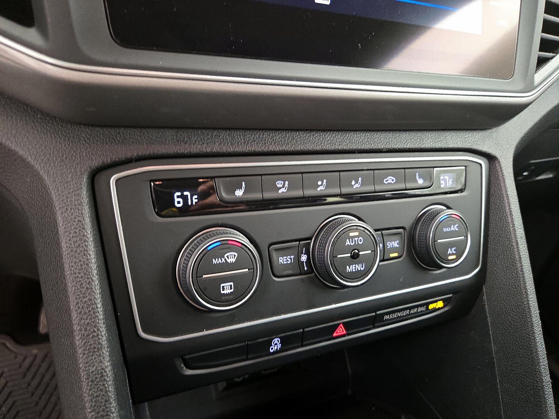 Thumbnail: 2019 Volkswagen Atlas - 16