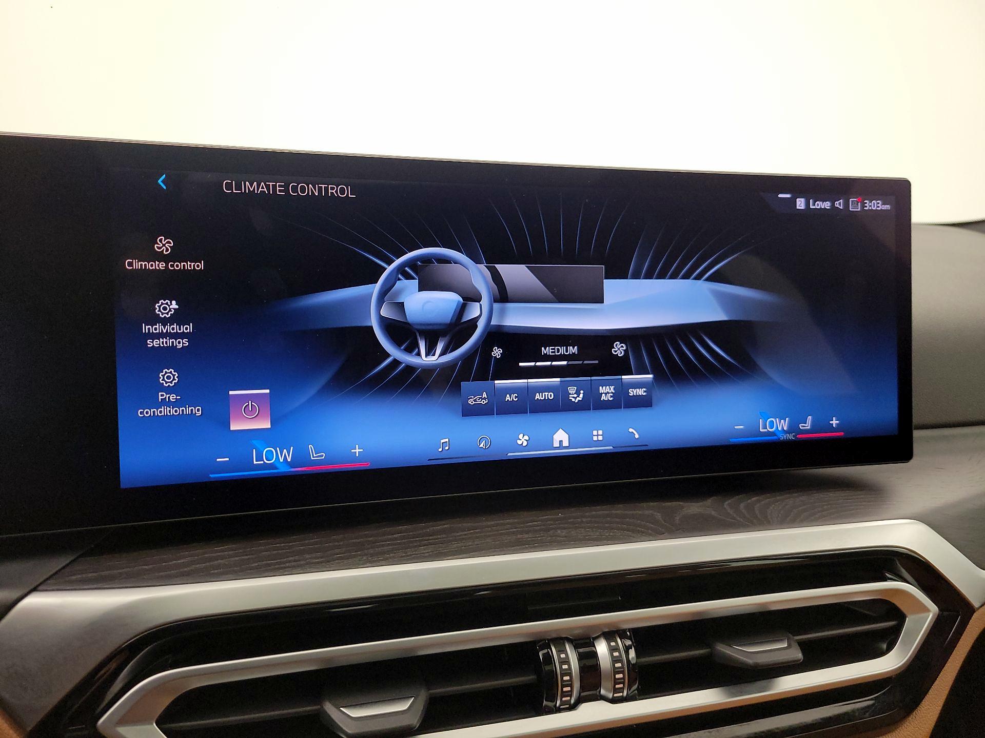 Thumbnail: 2024 BMW i4 - 17