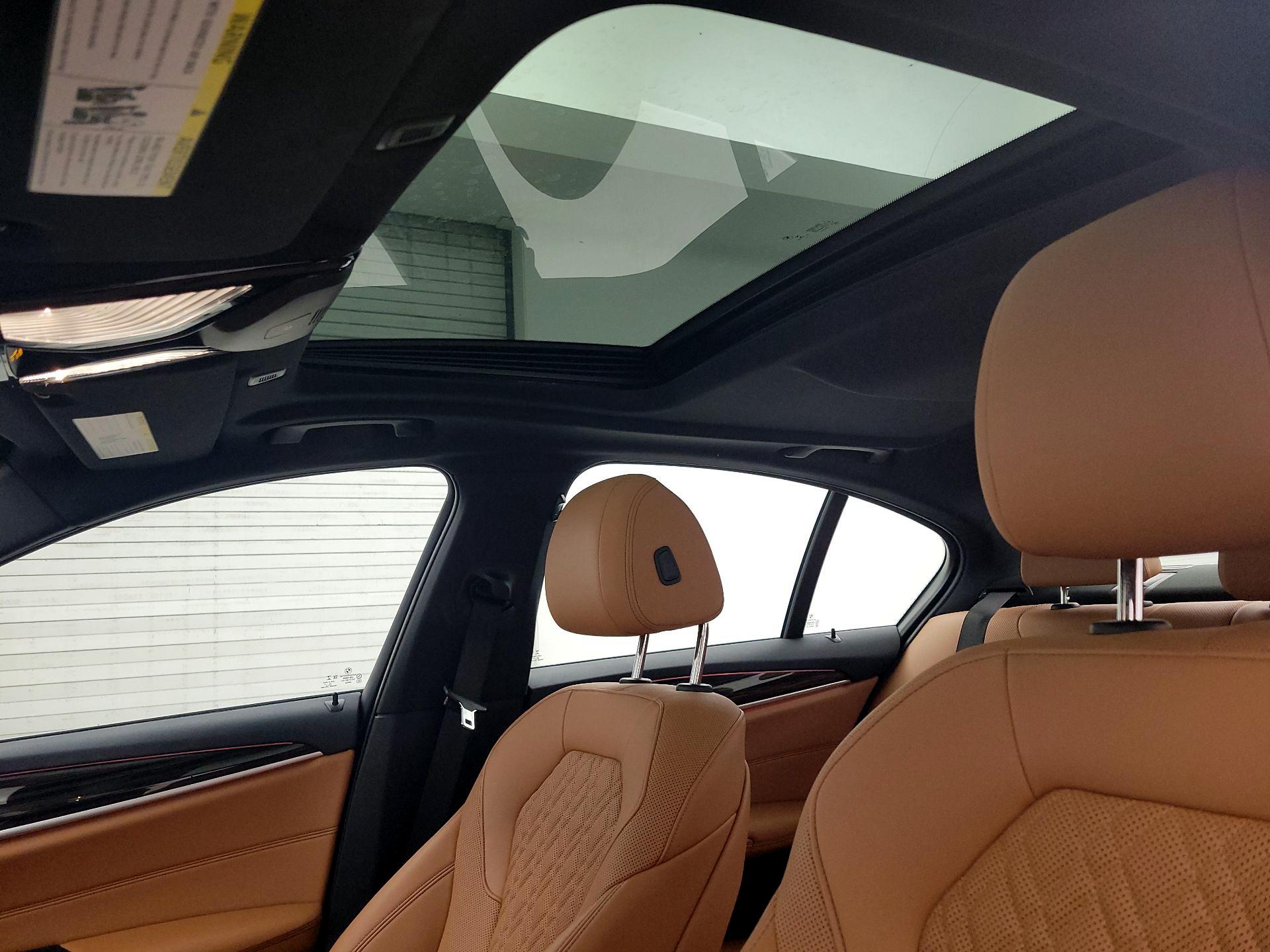 Thumbnail: 2023 BMW 5 Series - 19
