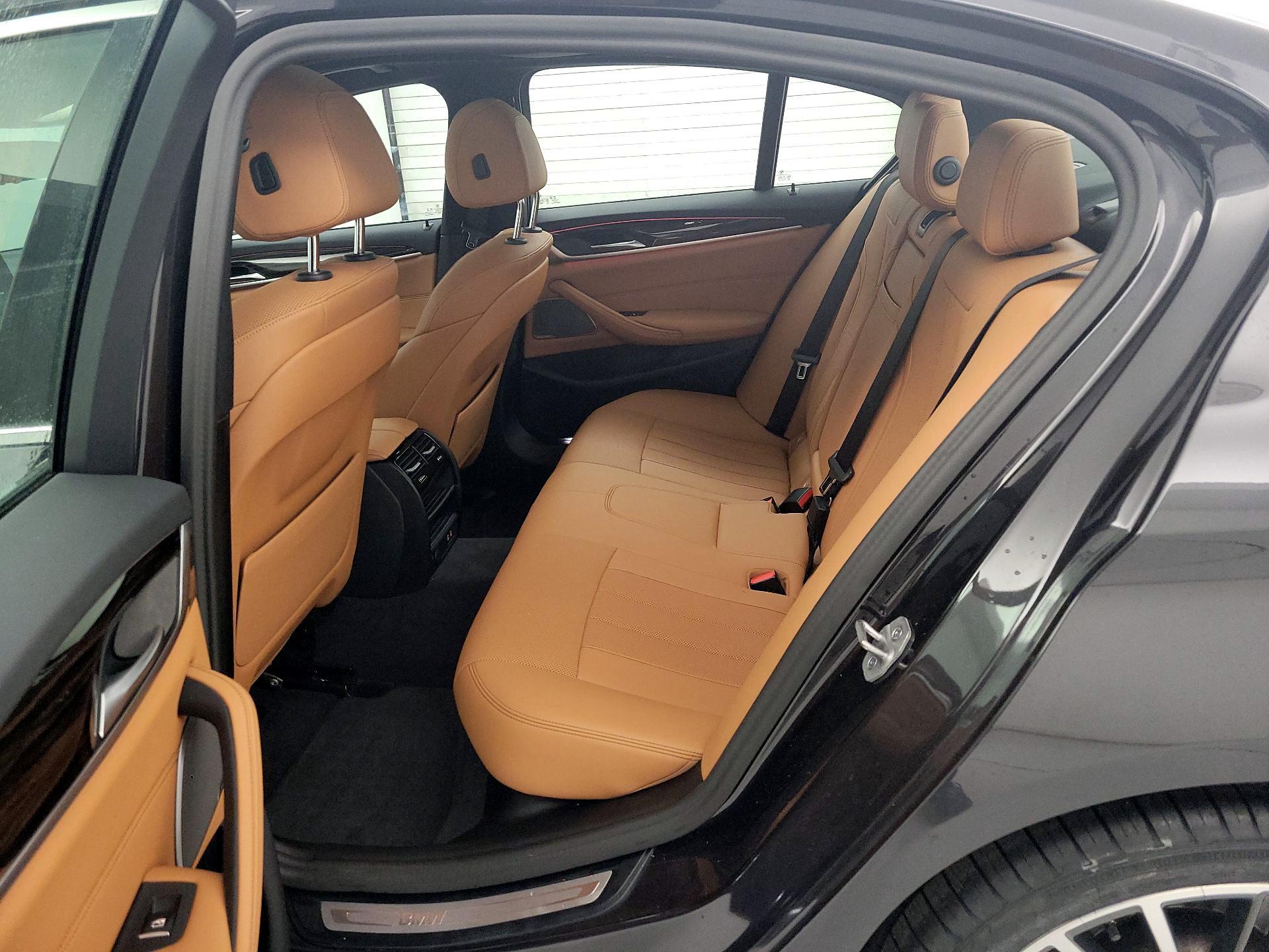 Thumbnail: 2023 BMW 5 Series - 20