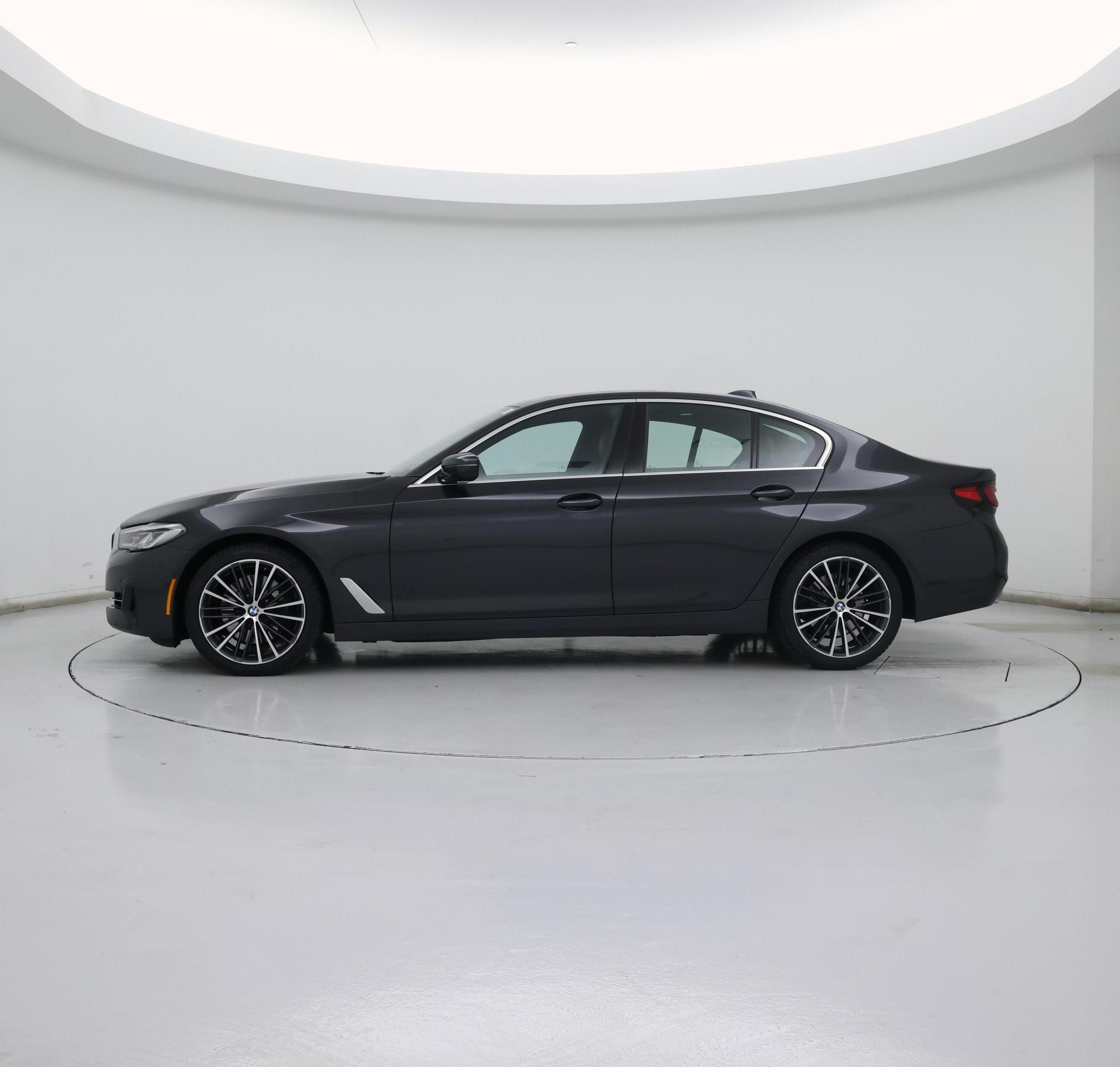 Thumbnail: 2023 BMW 5 Series - 3