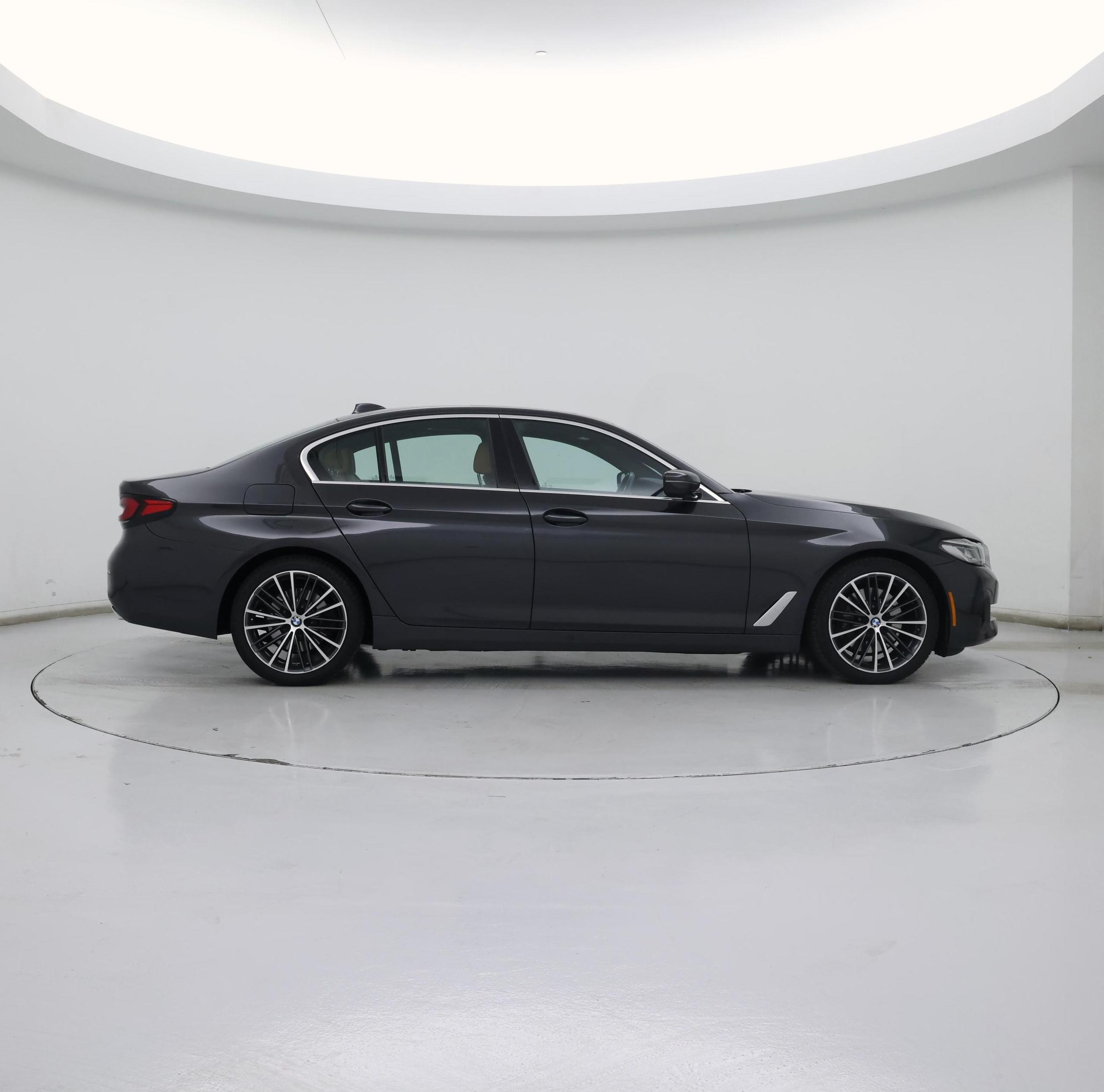 Thumbnail: 2023 BMW 5 Series - 7