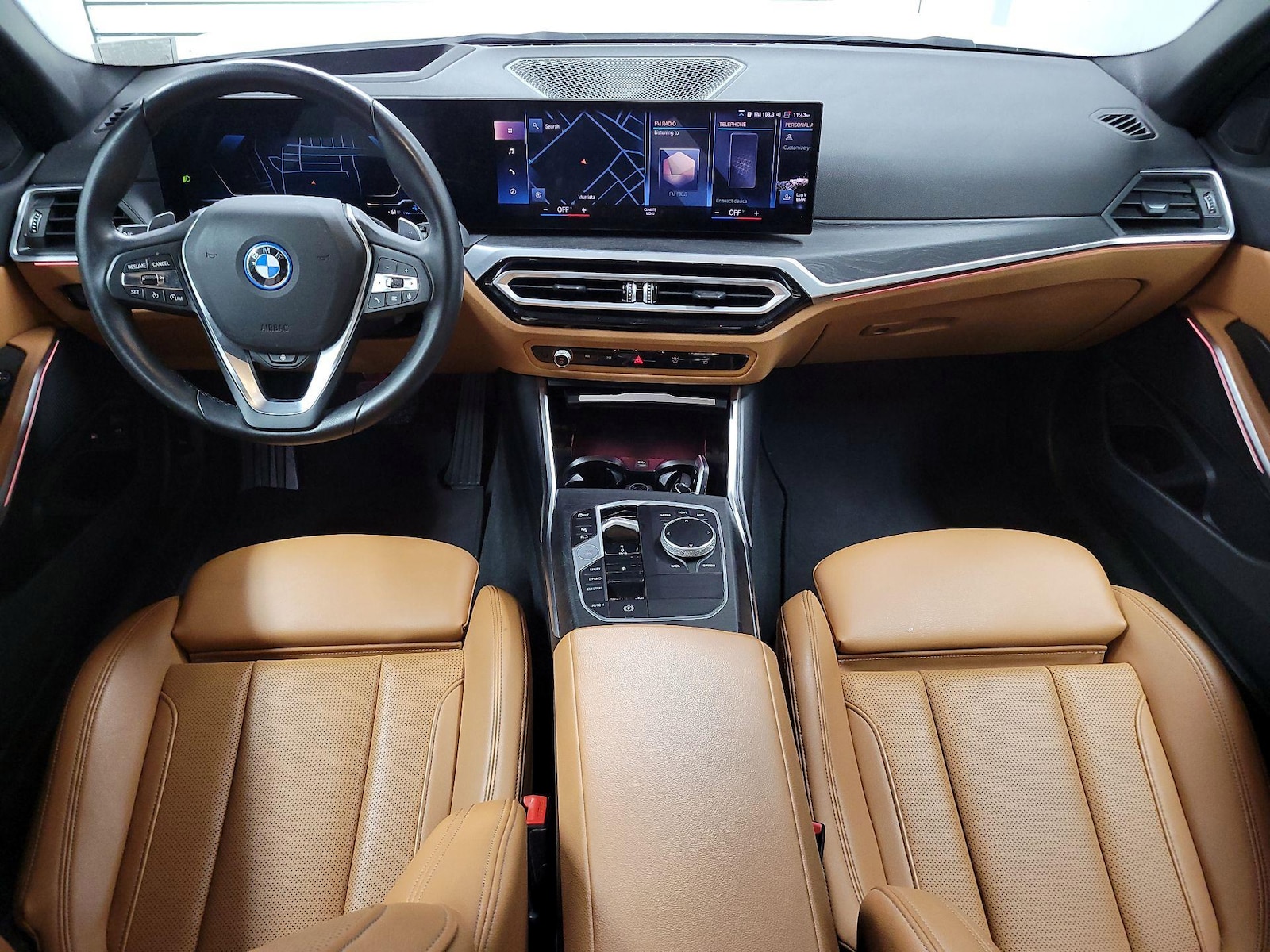 2023 BMW 3 Series 330e - Photo 10