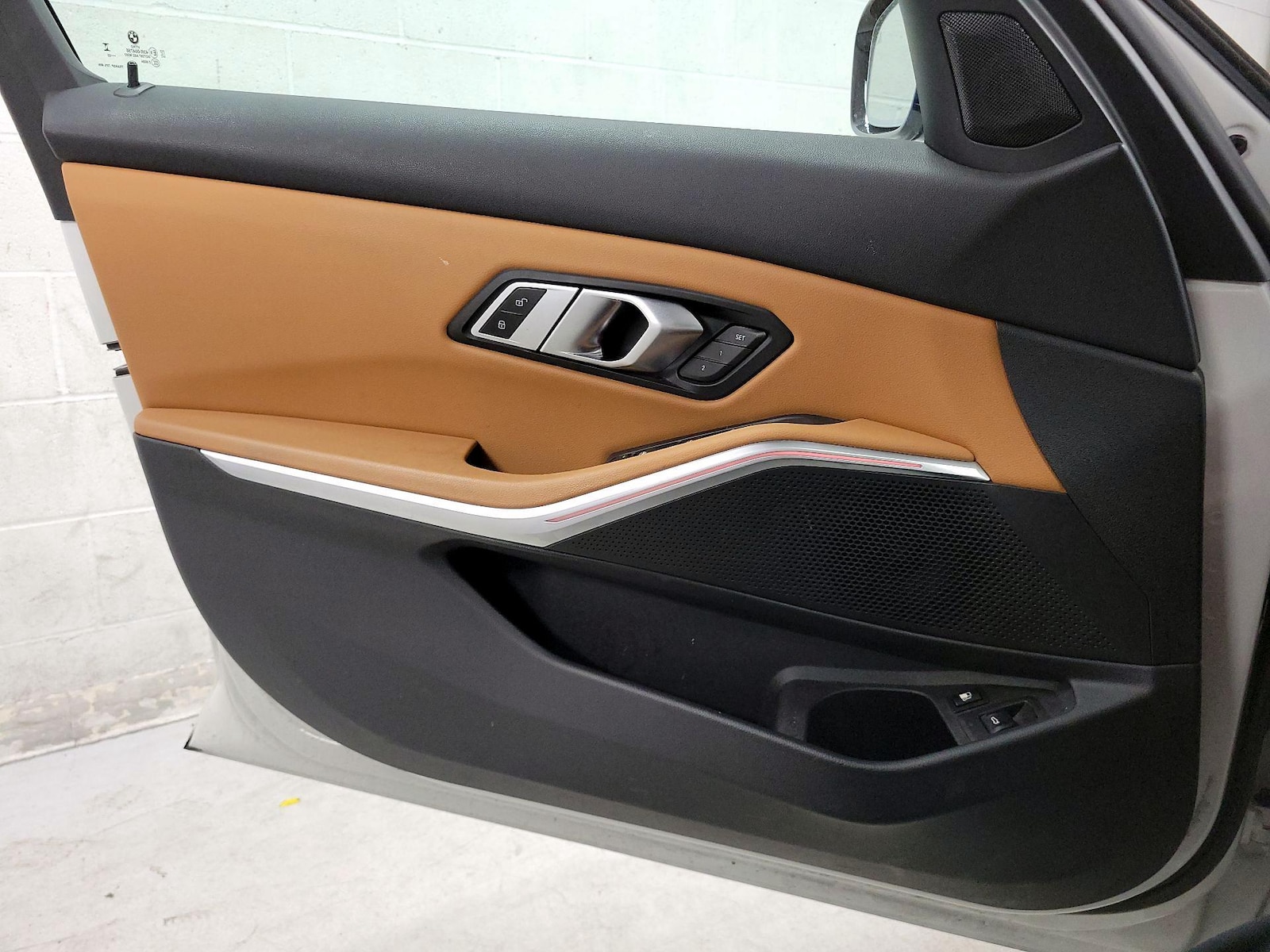 2023 BMW 3 Series 330e - Photo 13