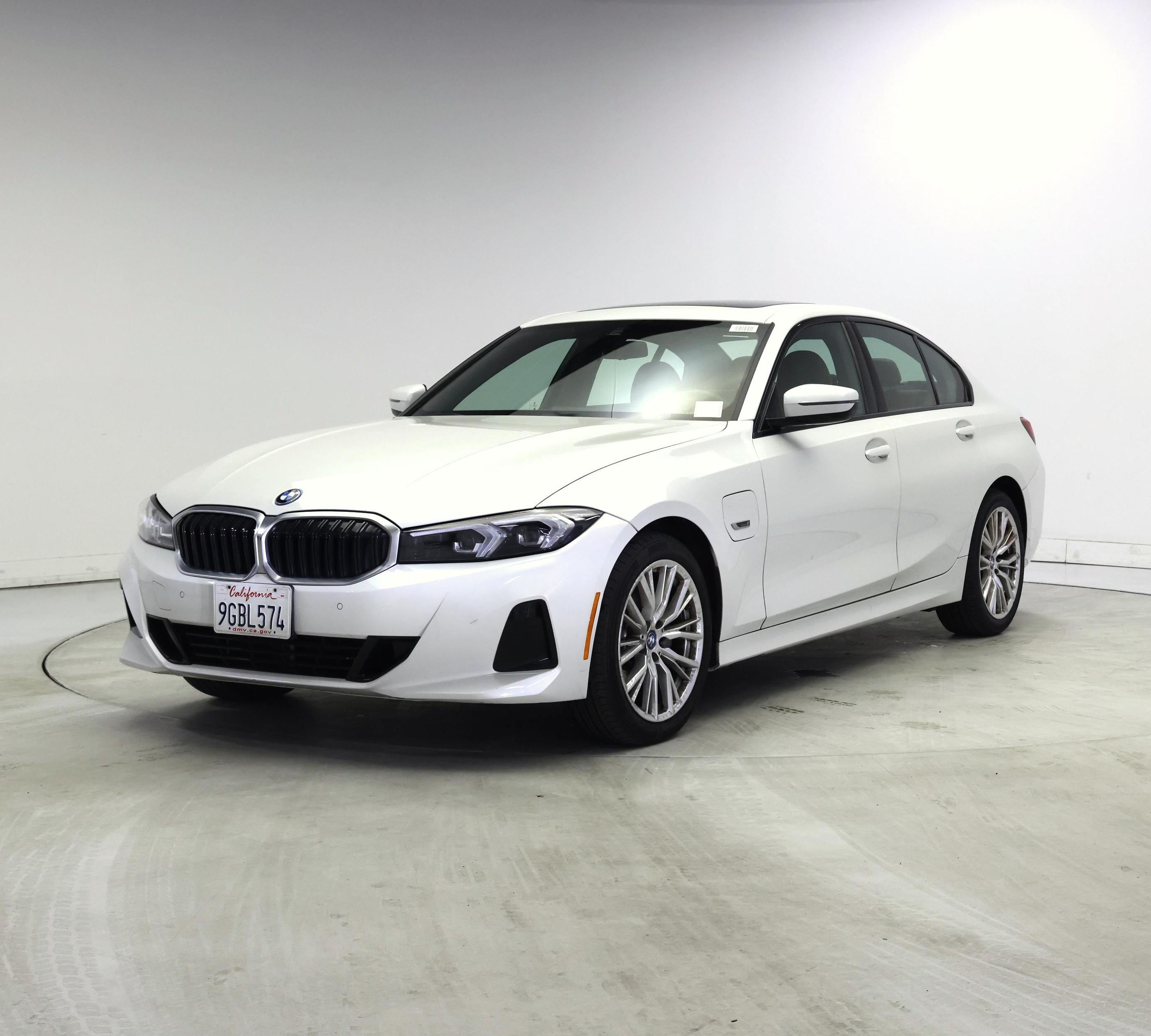 Thumbnail: 2023 BMW 3 Series - 4