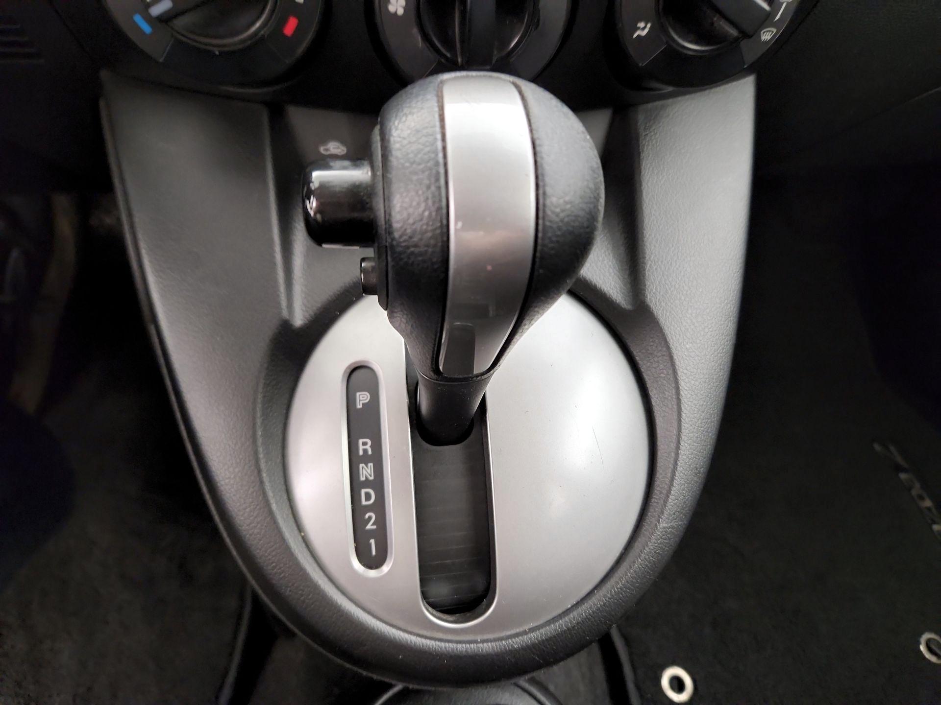 Thumbnail: 2014 Mazda Mazda2 - 16