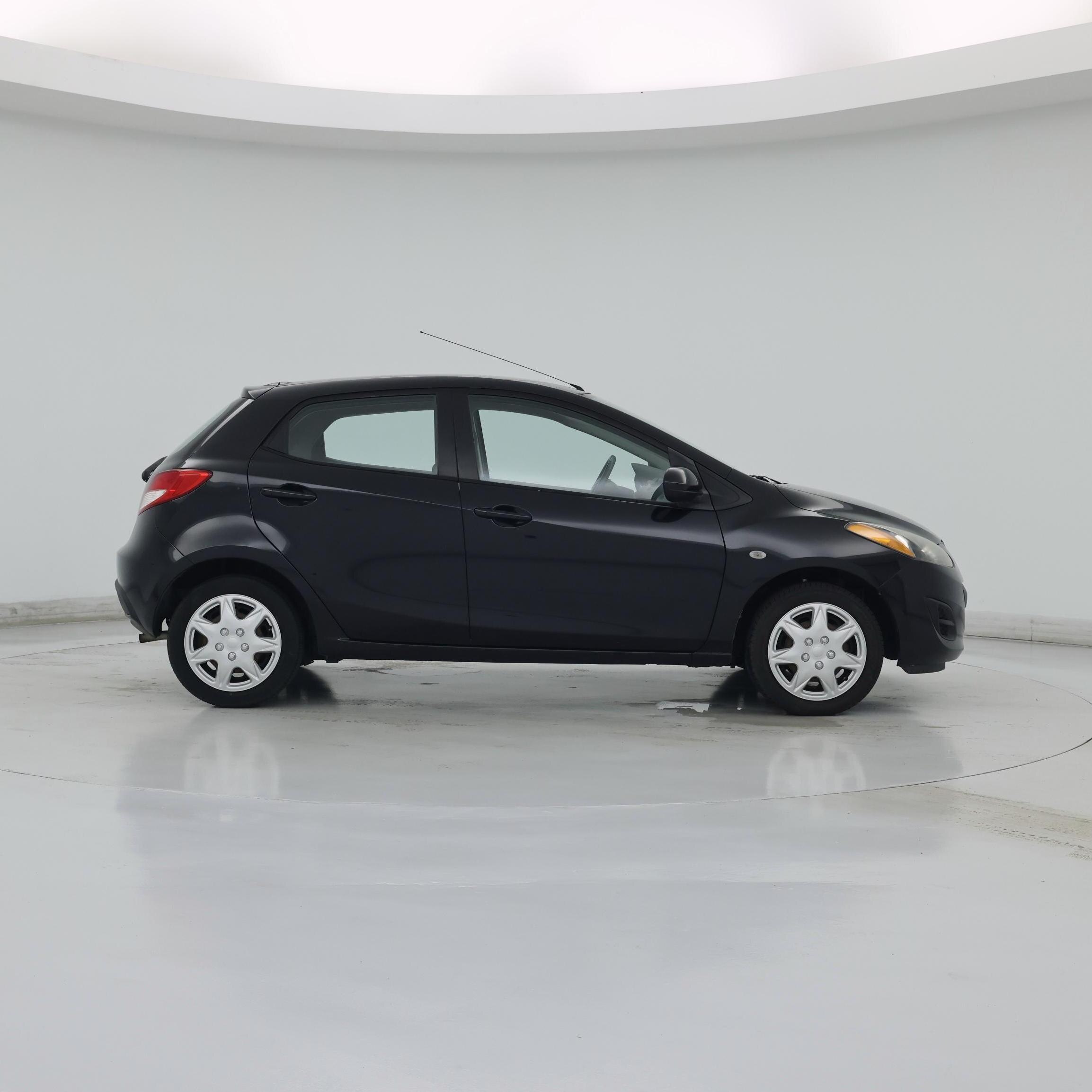 Thumbnail: 2014 Mazda Mazda2 - 7