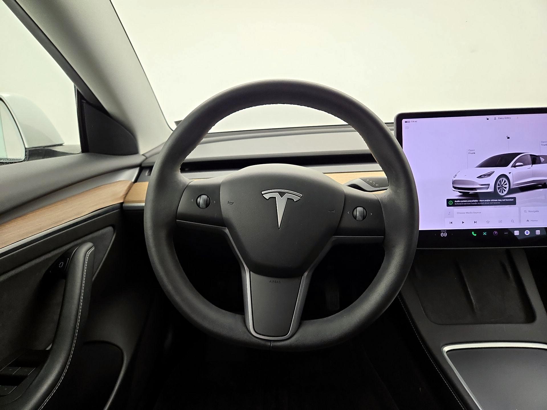 Thumbnail: 2022 Tesla Model 3 - 10