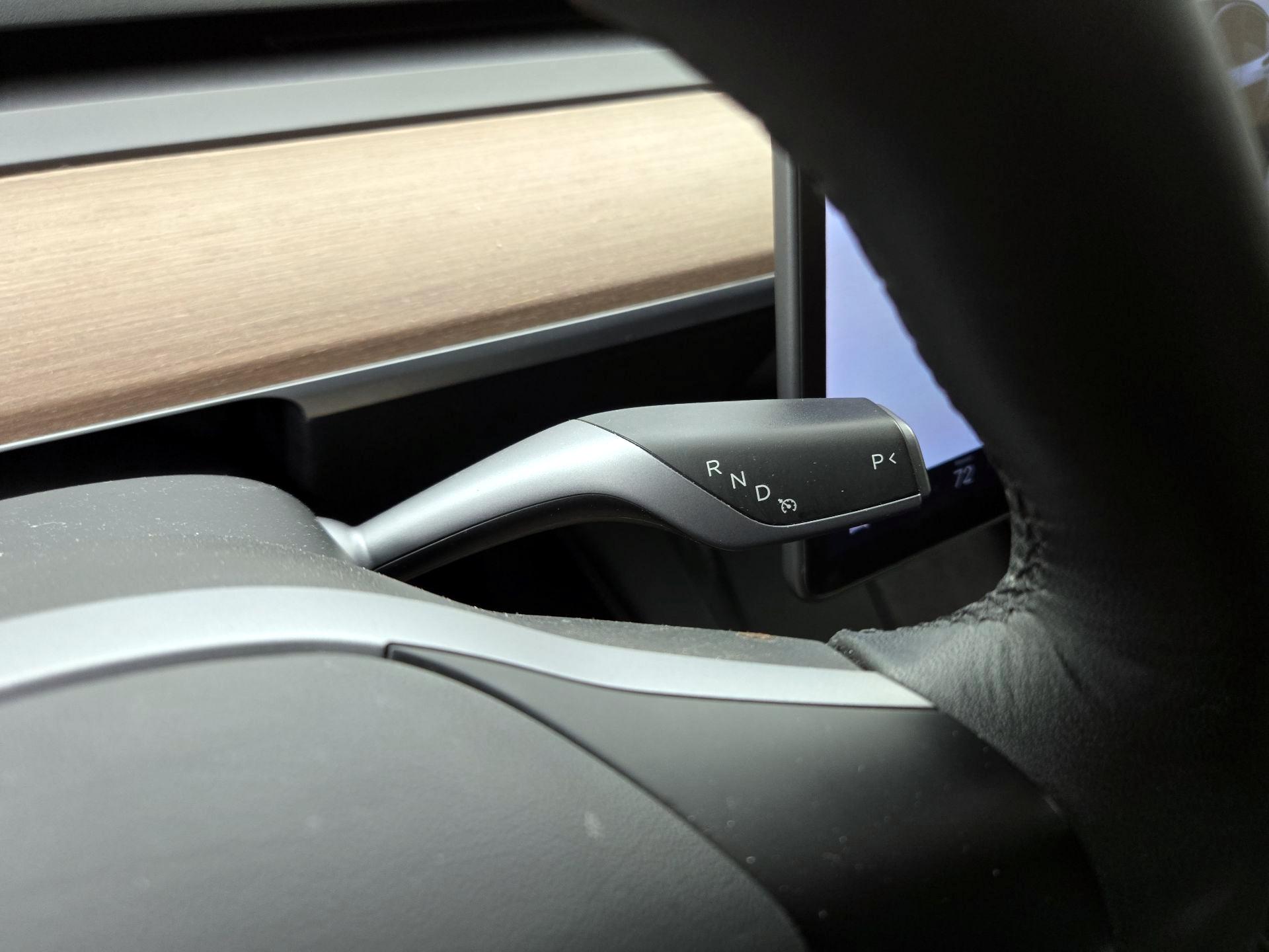 Thumbnail: 2022 Tesla Model Y - 17