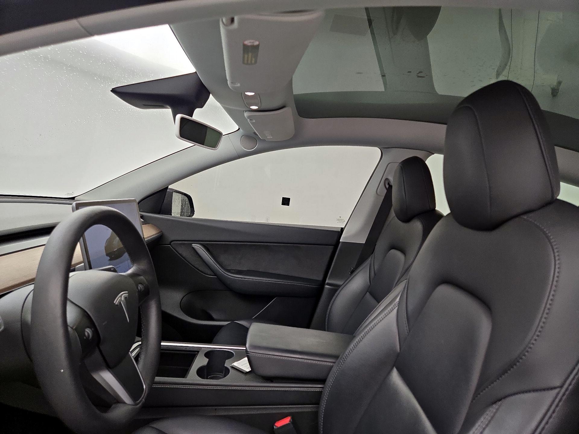 Thumbnail: 2022 Tesla Model Y - 19