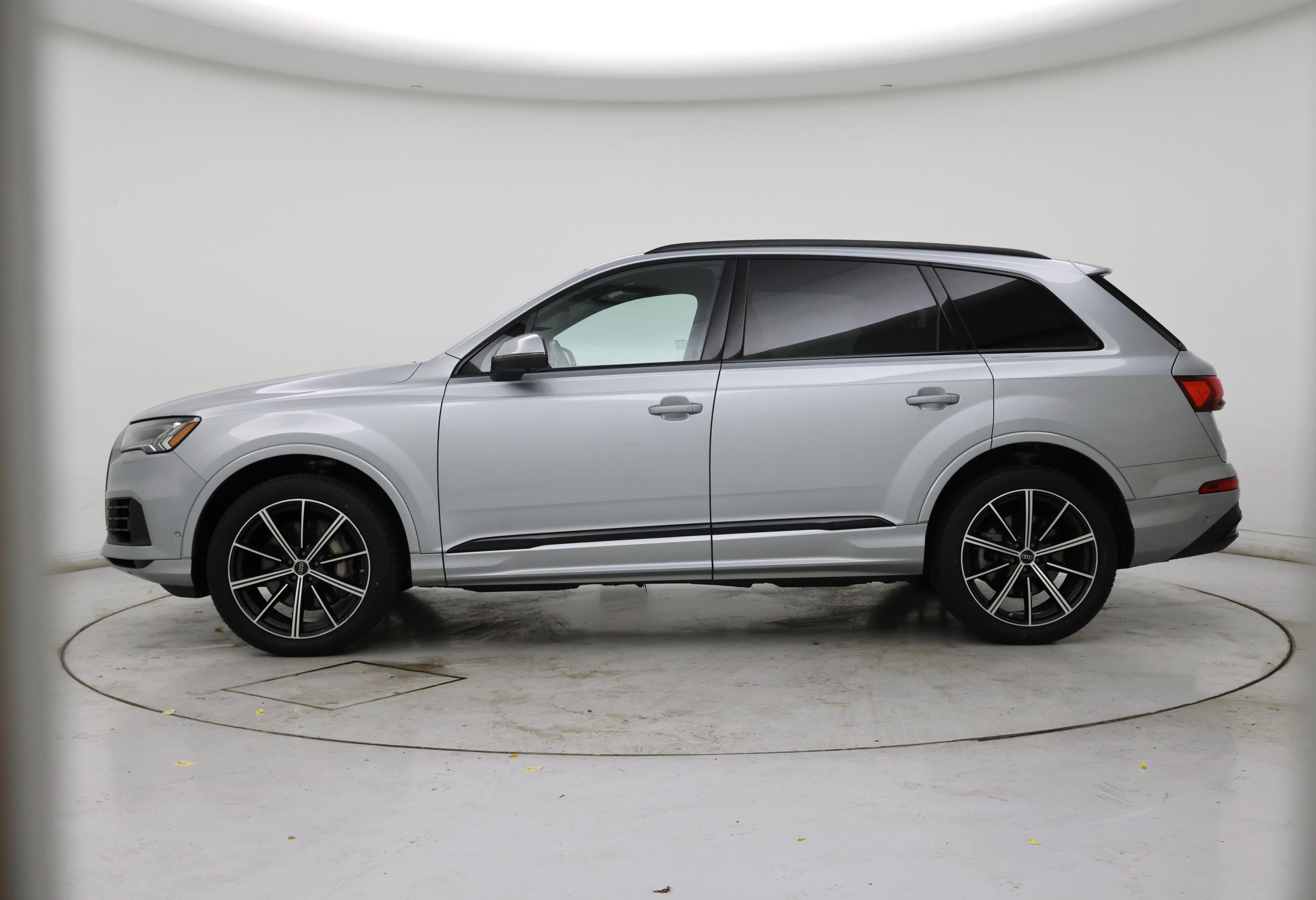 Thumbnail: 2024 Audi Q7 - 3