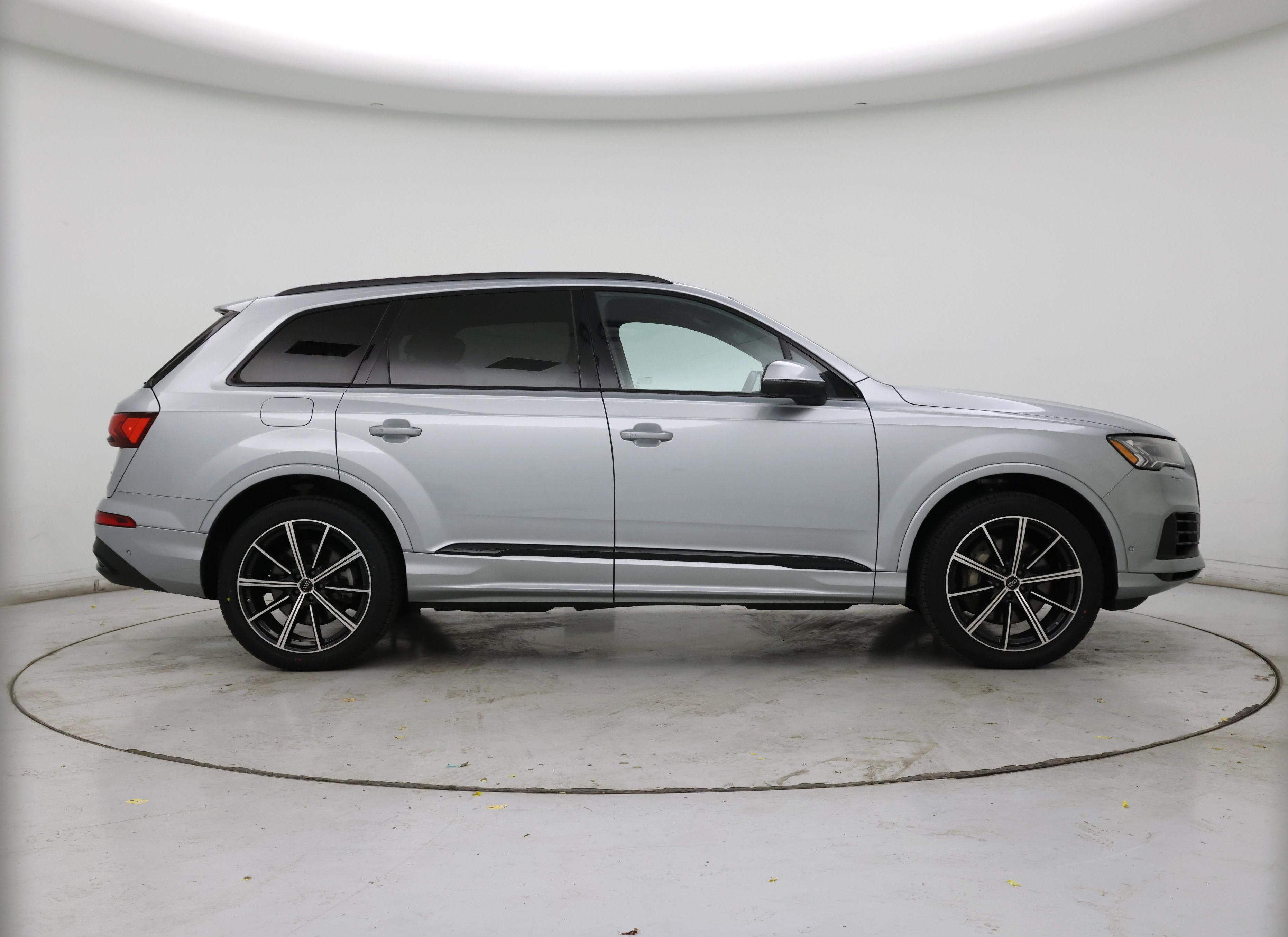 Thumbnail: 2024 Audi Q7 - 7