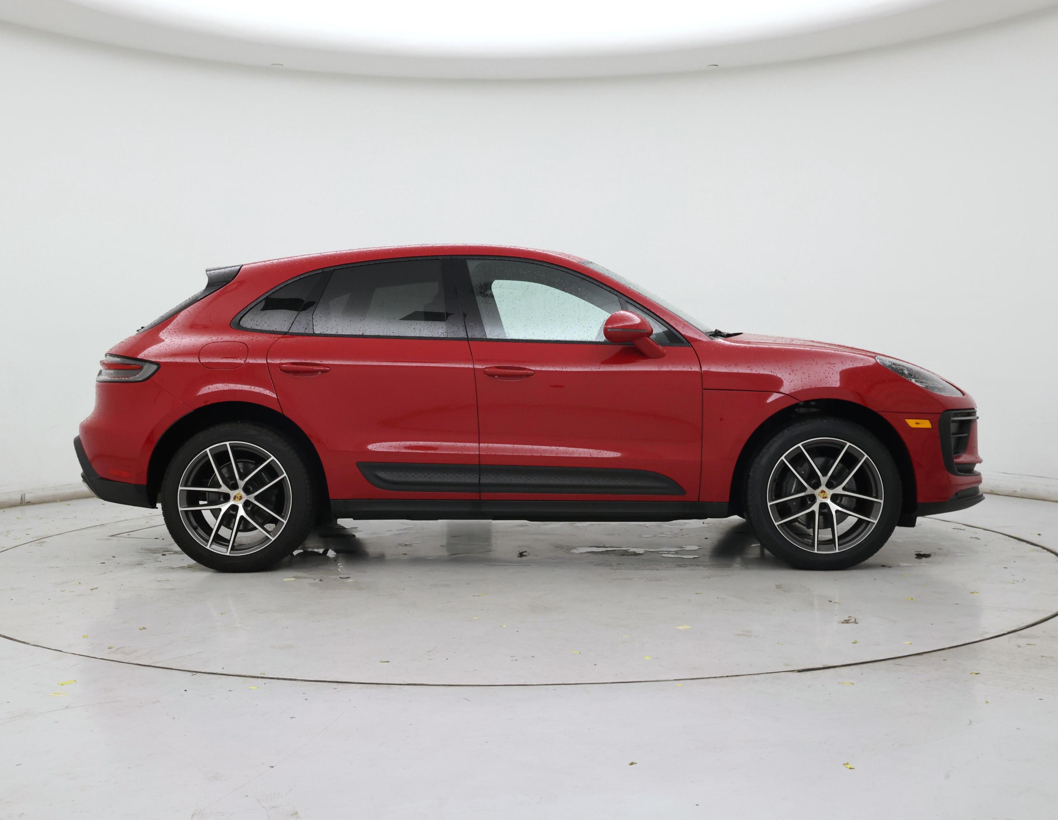 Thumbnail: 2024 Porsche Macan - 7