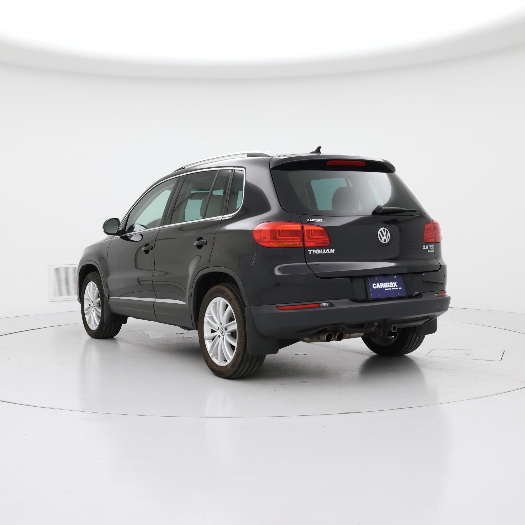 Thumbnail: 2015 Volkswagen Tiguan - 2