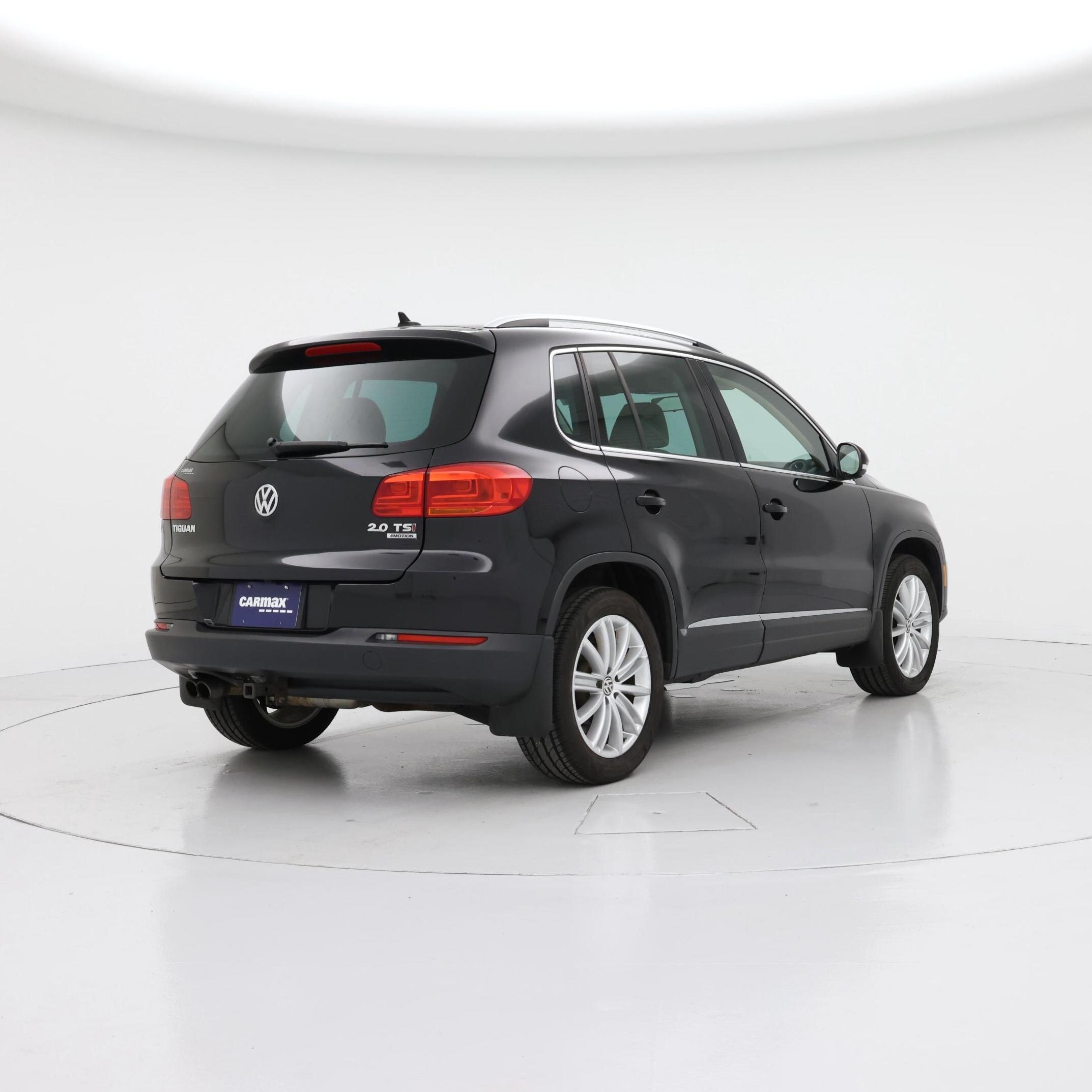 Thumbnail: 2015 Volkswagen Tiguan - 8