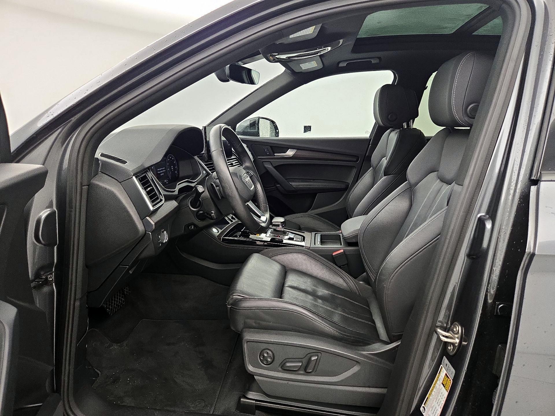 Thumbnail: 2022 Audi Q5 - 11
