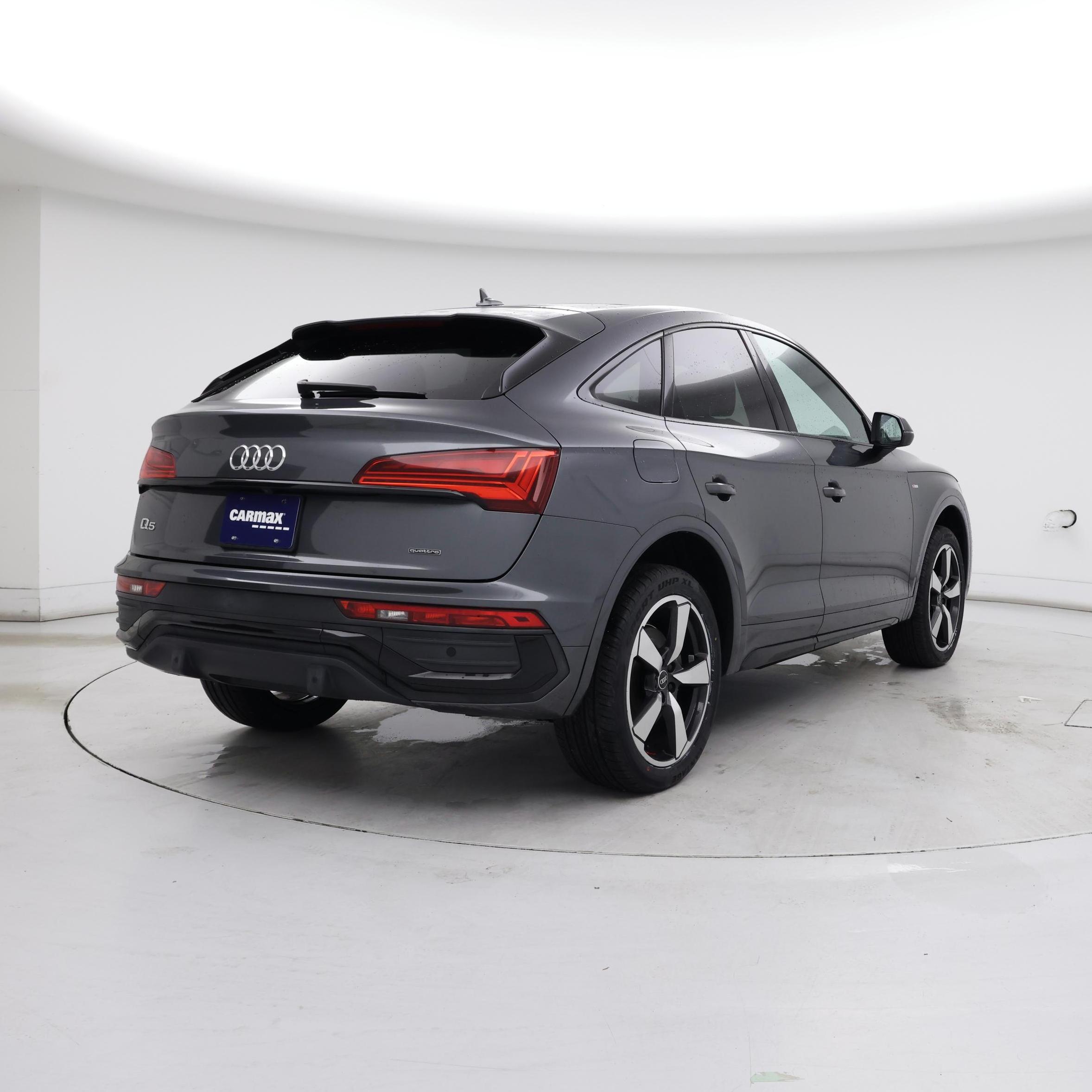 Thumbnail: 2022 Audi Q5 - 8