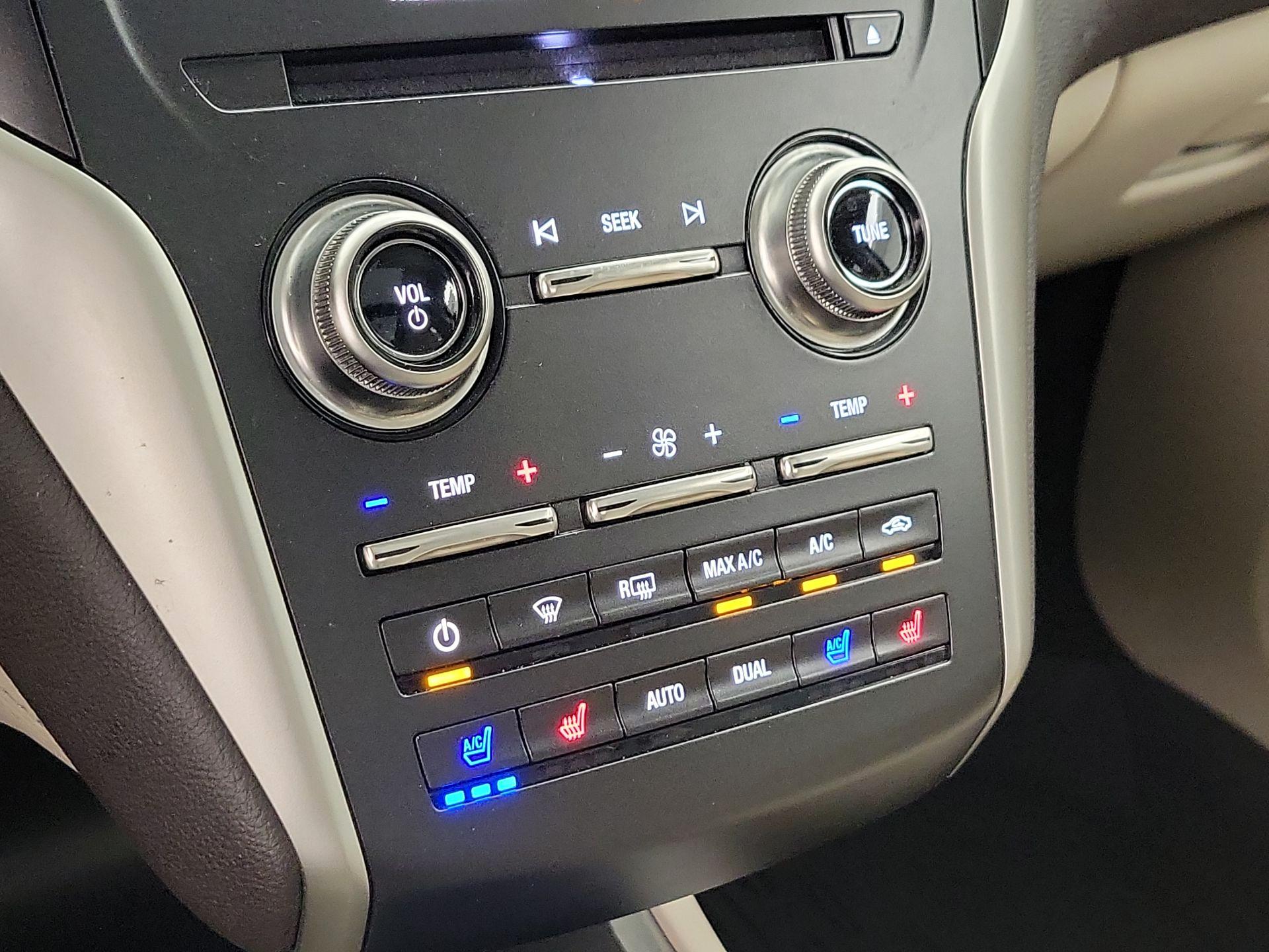 Thumbnail: 2019 Lincoln MKC - 17