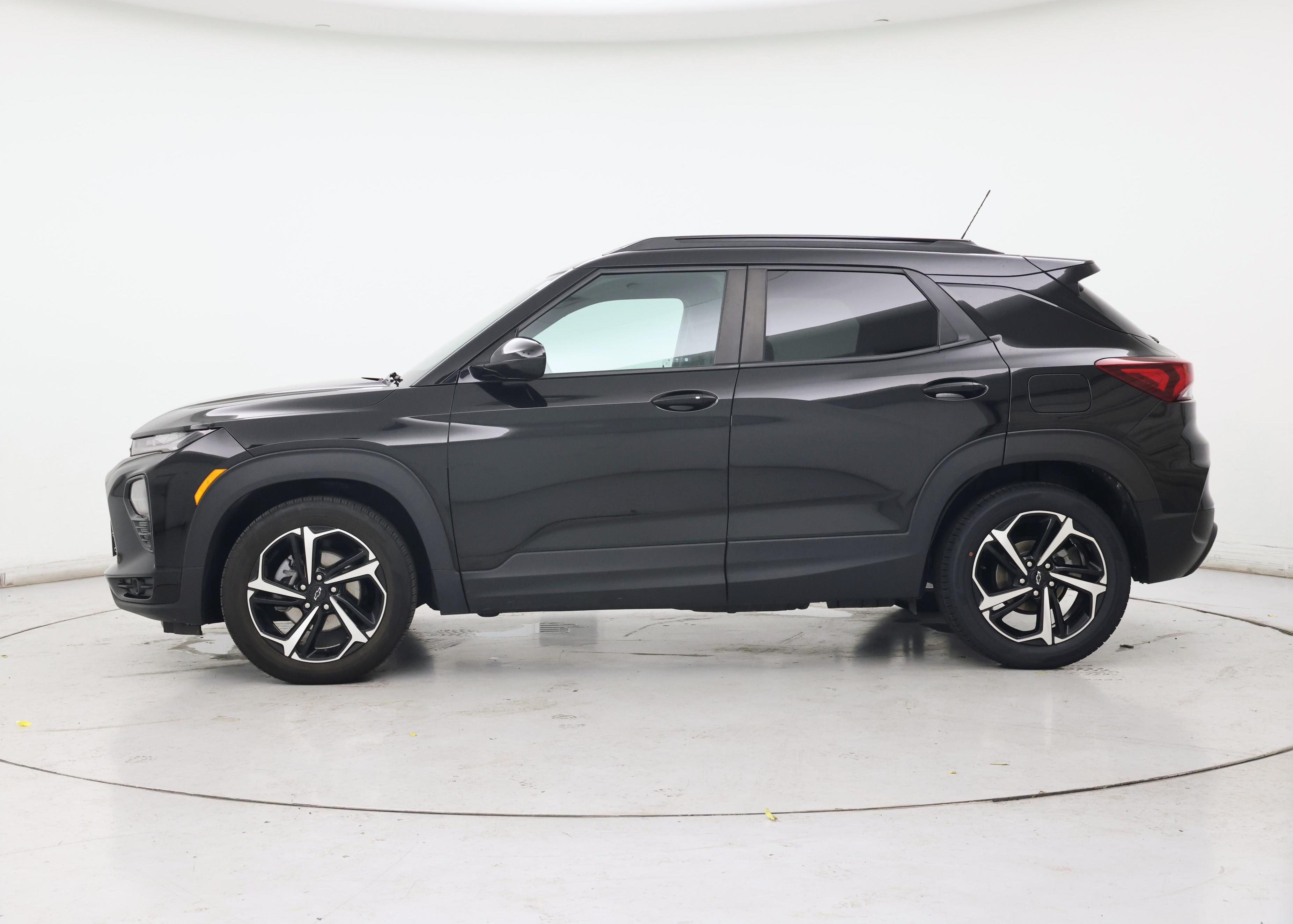 Thumbnail: 2022 Chevrolet TrailBlazer - 3