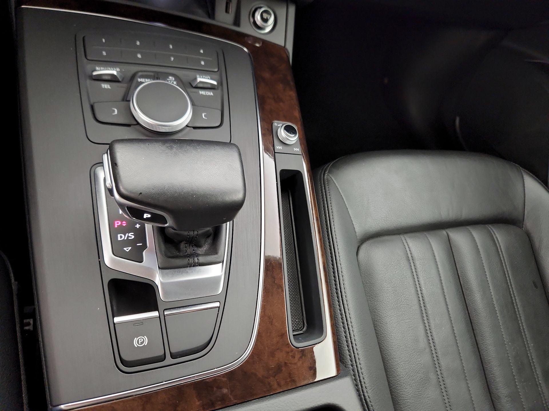 Thumbnail: 2019 Audi Q5 - 17