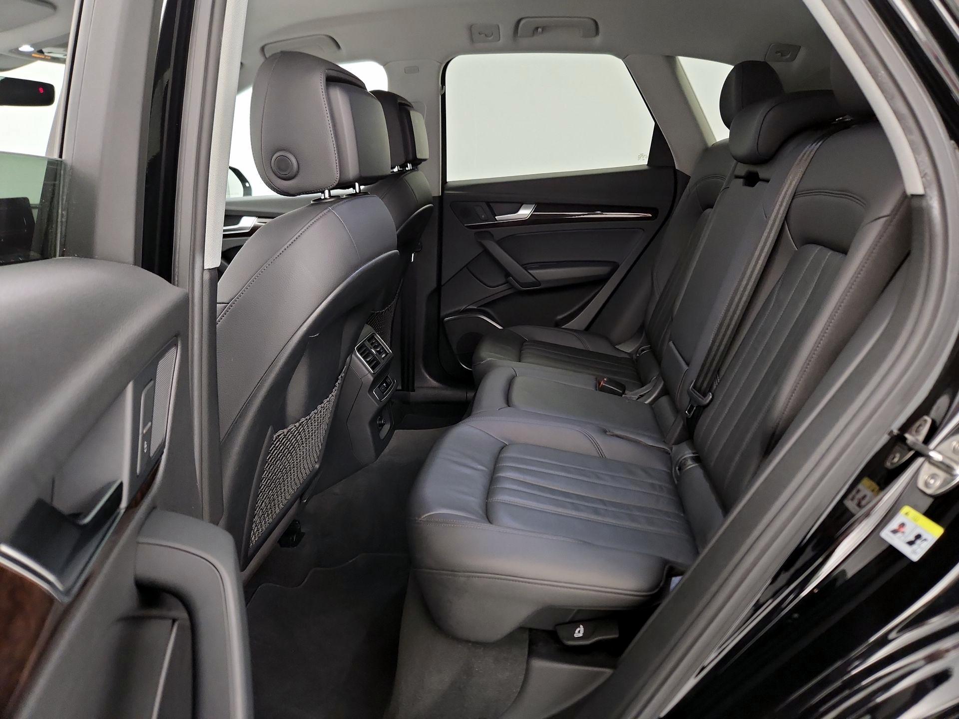 Thumbnail: 2019 Audi Q5 - 19