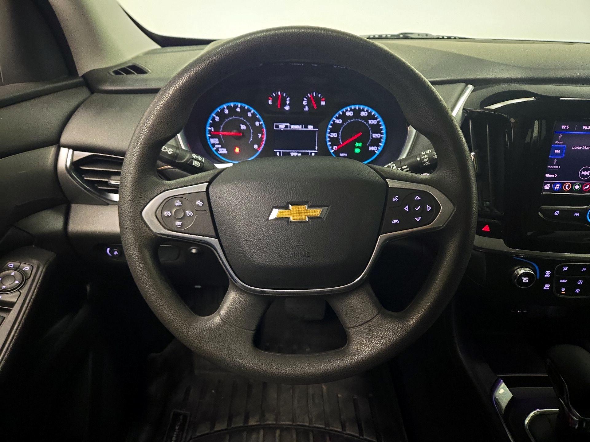 Thumbnail: 2021 Chevrolet Traverse - 10