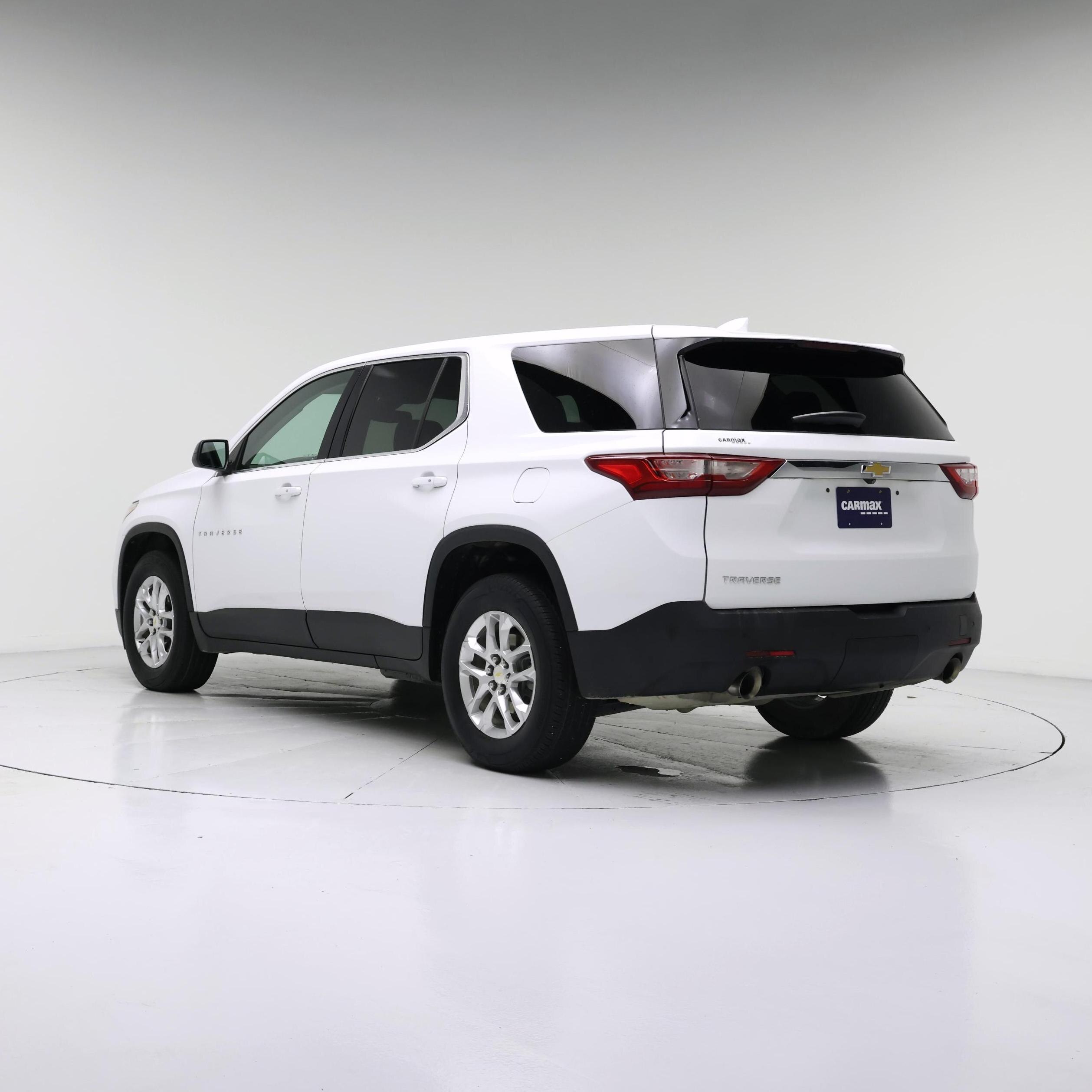 Thumbnail: 2021 Chevrolet Traverse - 2