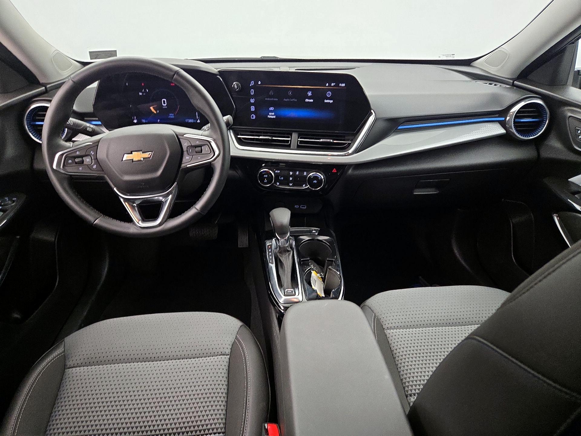 Thumbnail: 2025 Chevrolet Trax - 9