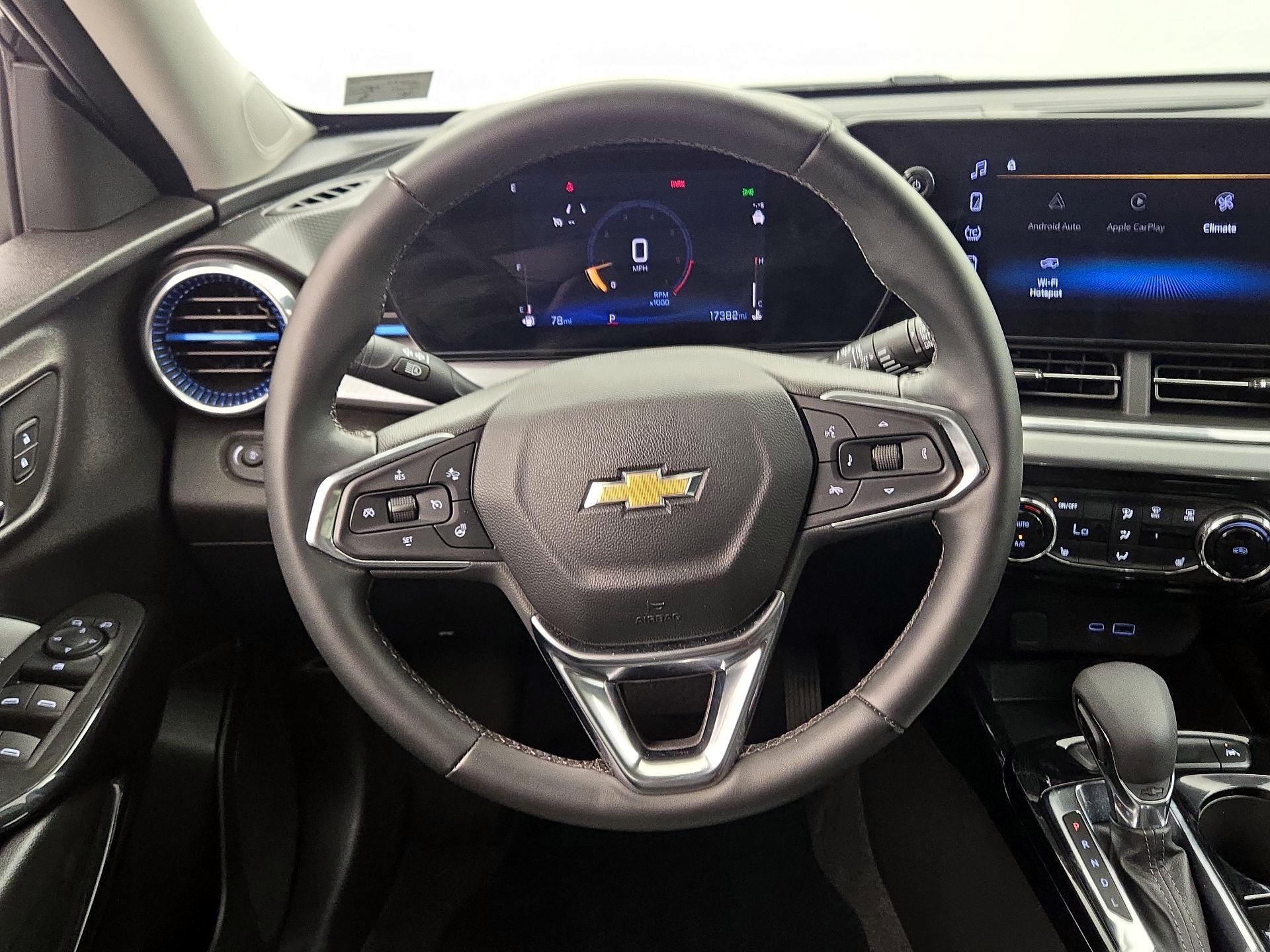 Thumbnail: 2025 Chevrolet Trax - 10
