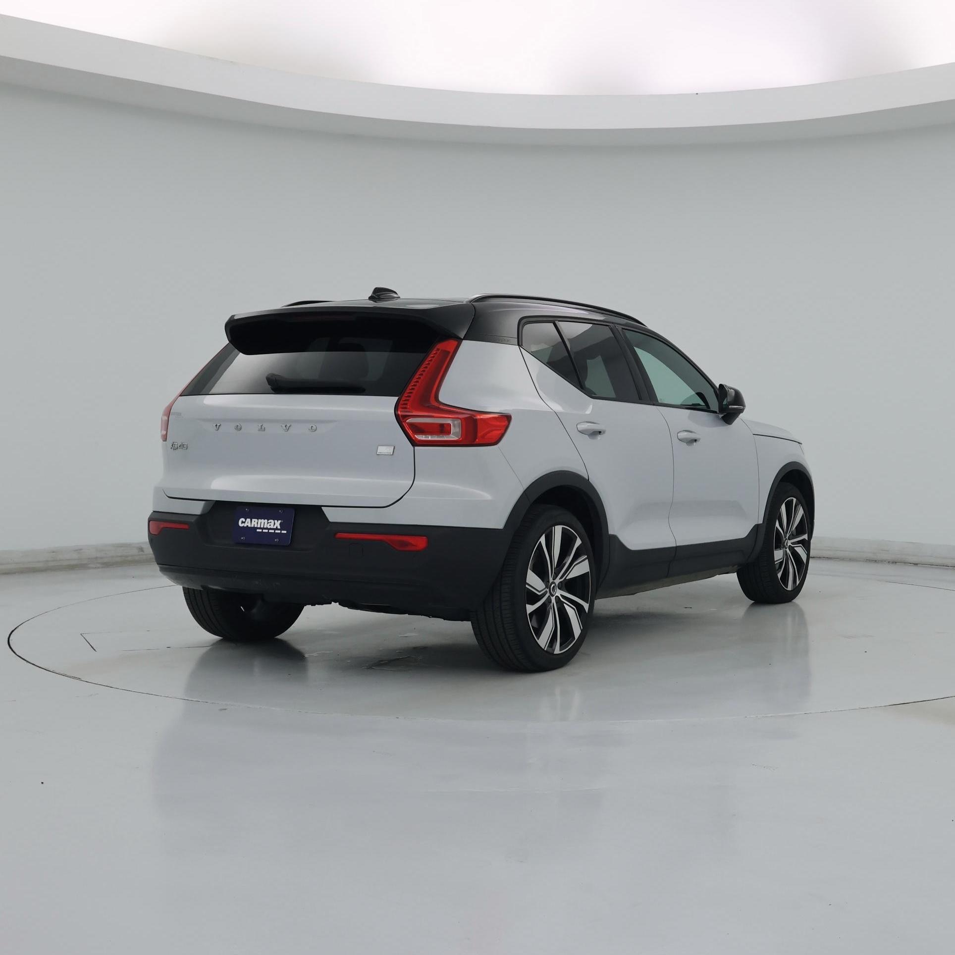 Thumbnail: 2021 Volvo XC40 - 8