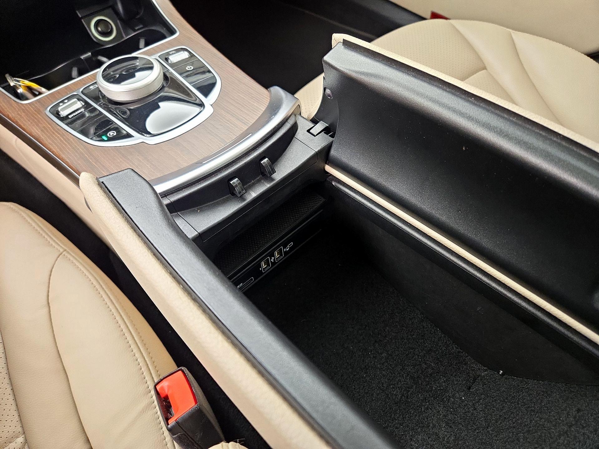 Thumbnail: 2021 Mercedes-Benz C-Class - 18