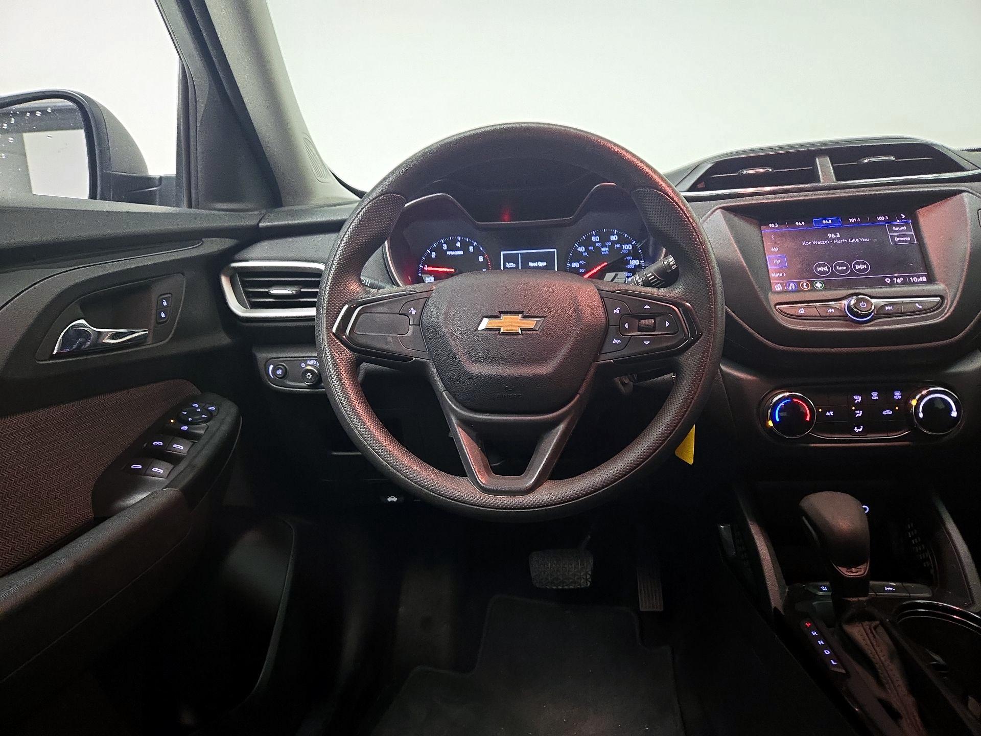 Thumbnail: 2023 Chevrolet TrailBlazer - 10