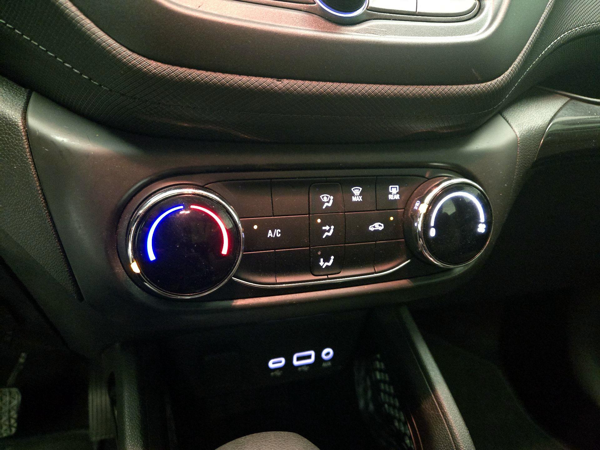 Thumbnail: 2023 Chevrolet TrailBlazer - 16