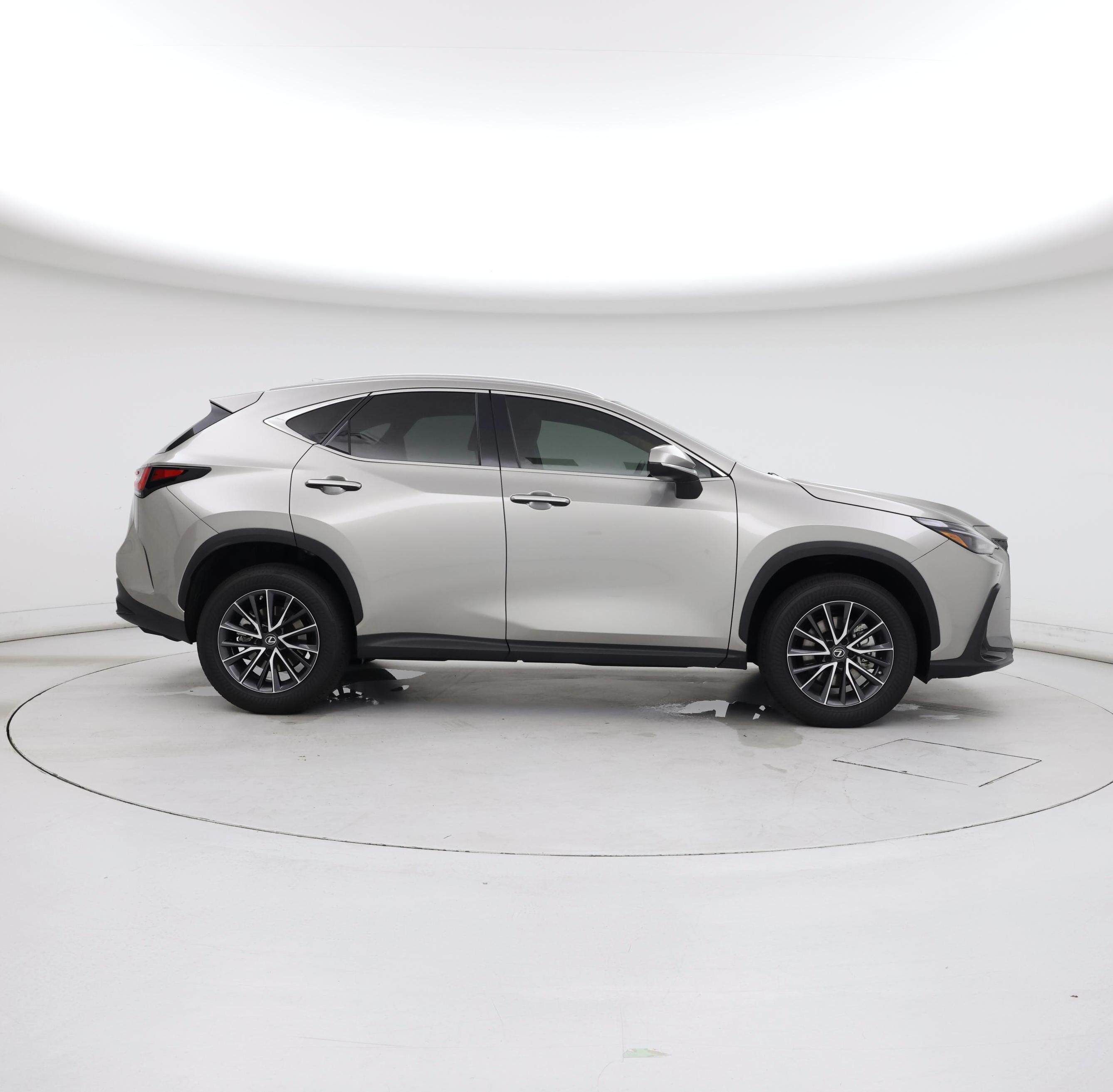 Thumbnail: 2023 Lexus NX - 7