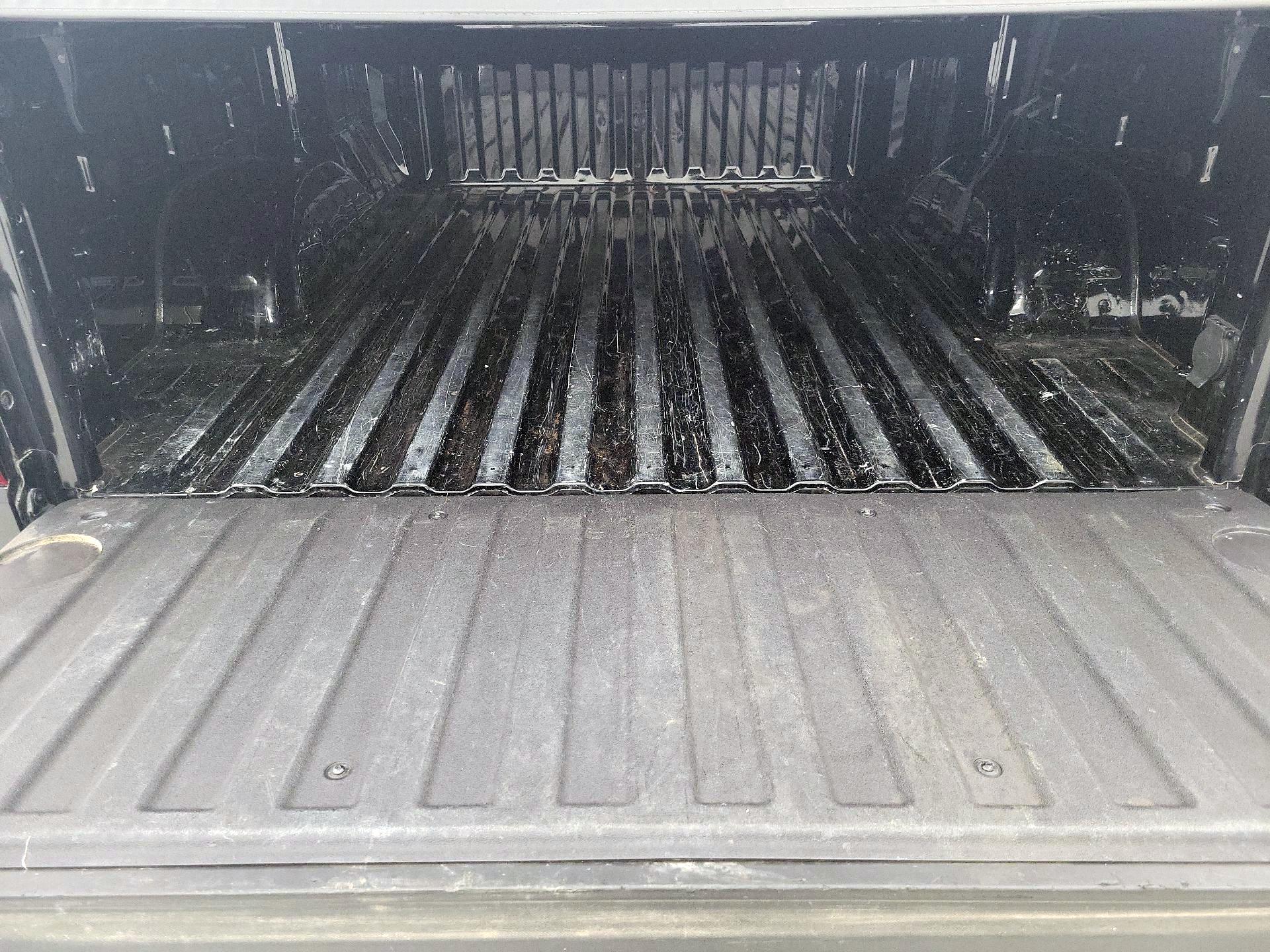 Thumbnail: 2022 Chevrolet Silverado 1500 - 20
