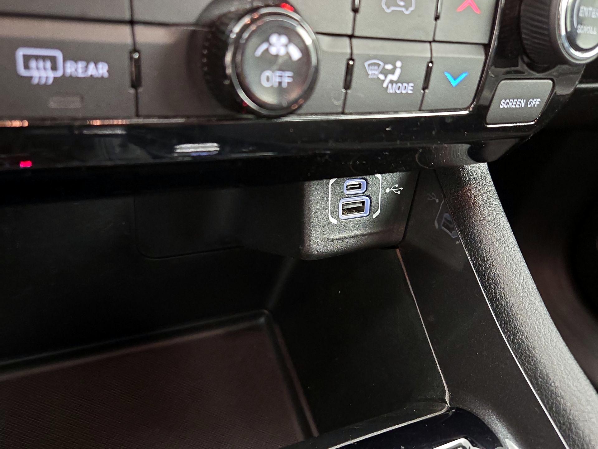 Thumbnail: 2022 Jeep Compass - 18