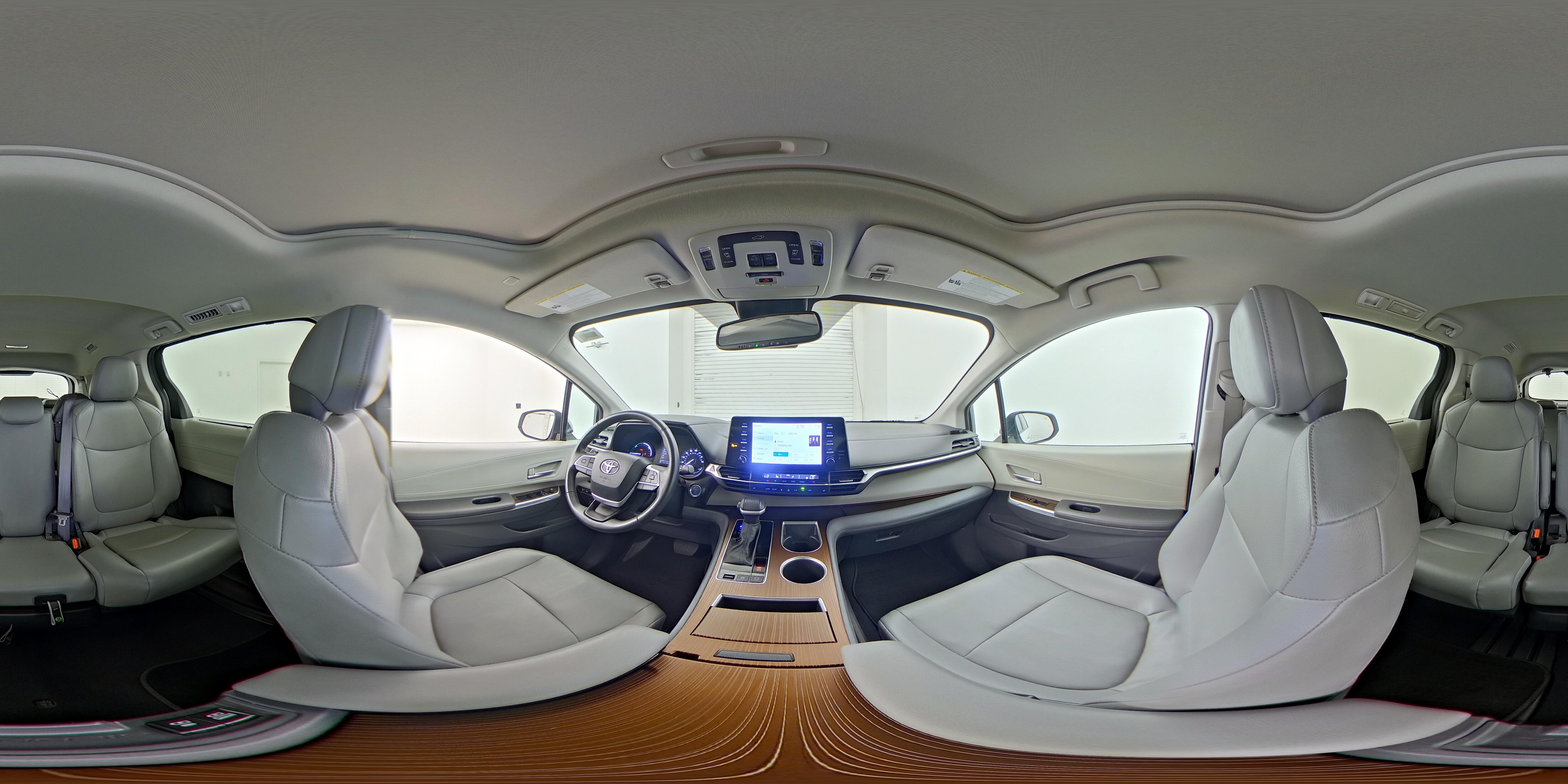 2024 Toyota Sienna XLE - Photo 27