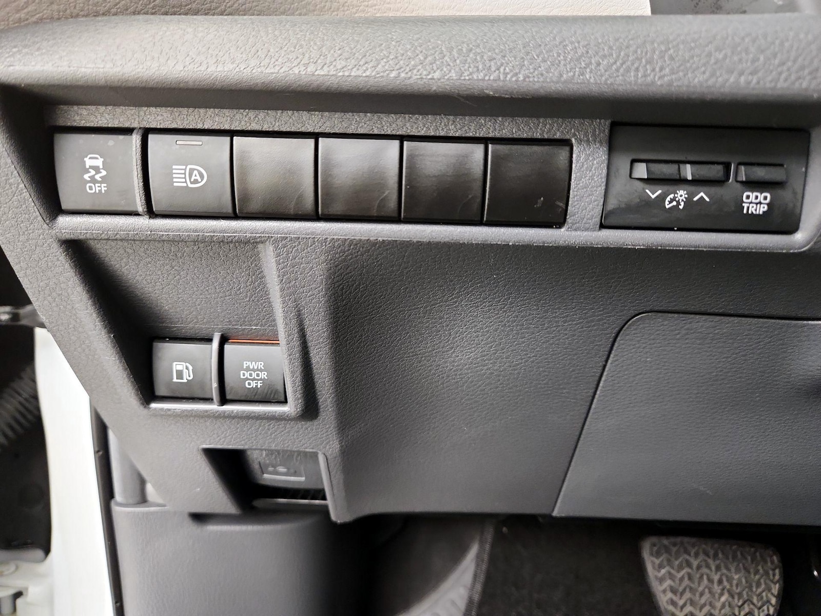 2024 Toyota Sienna XLE - Photo 14